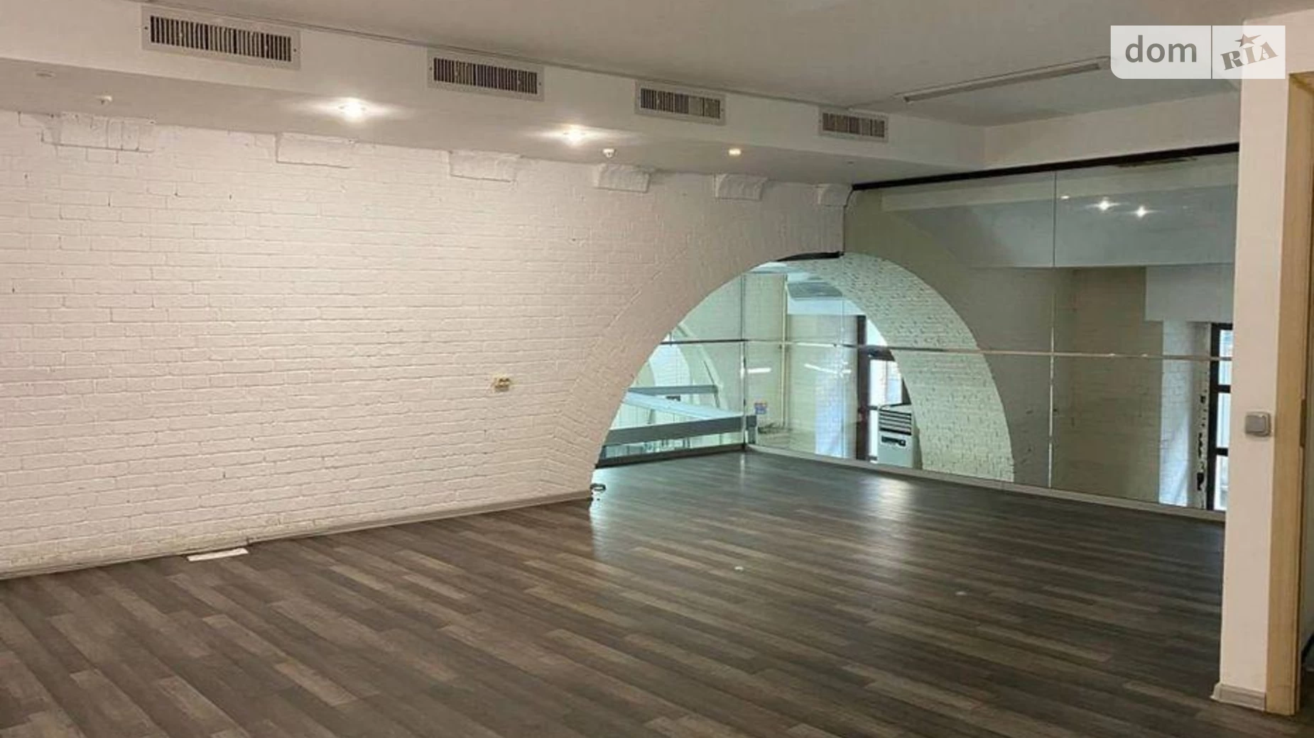 Сдается в аренду офис 465 кв. м в бизнес-центре, цена: 6650 $ - фото 4