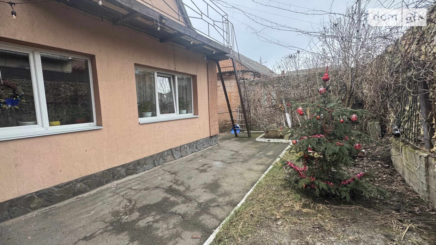 Продается одноэтажный дом 100 кв. м с бассейном, цена: 95000 $ - фото 2