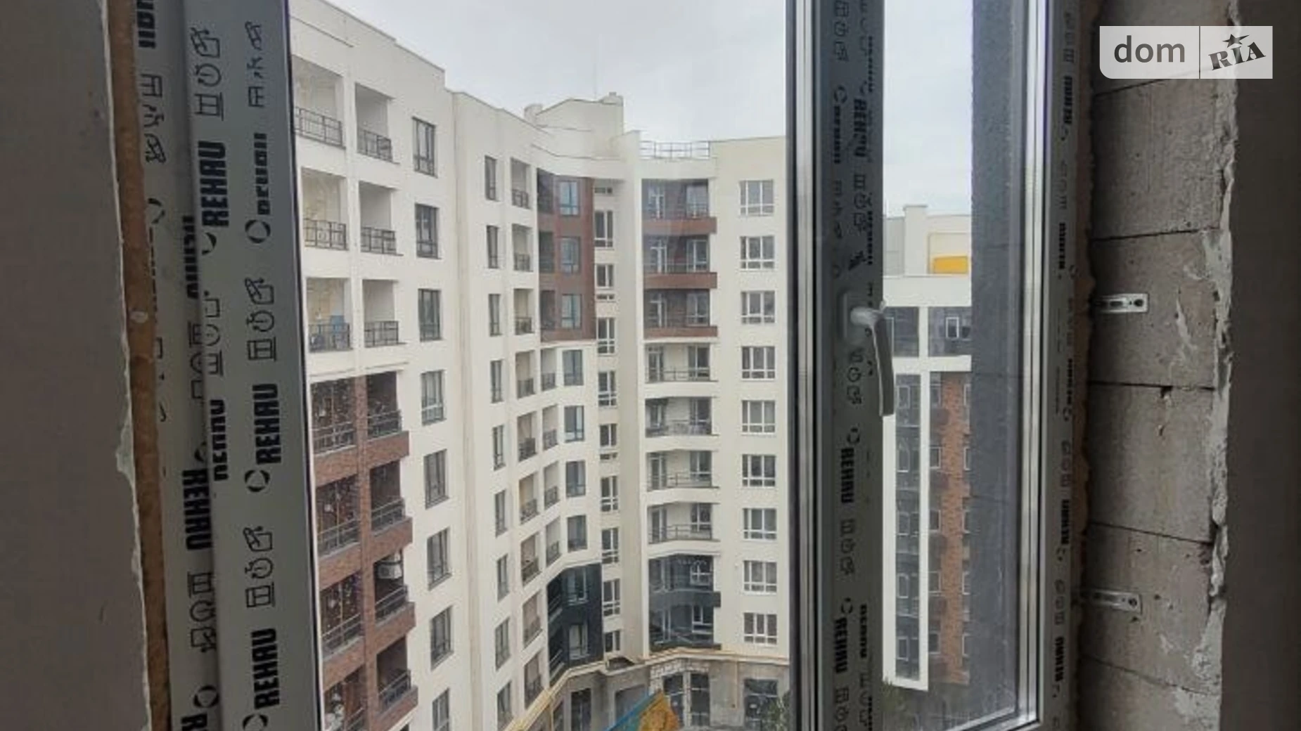 Продается 2-комнатная квартира 77.66 кв. м в Ирпене, ул. Ольги Кобылянской(Достоевского), 1В/15 - фото 2