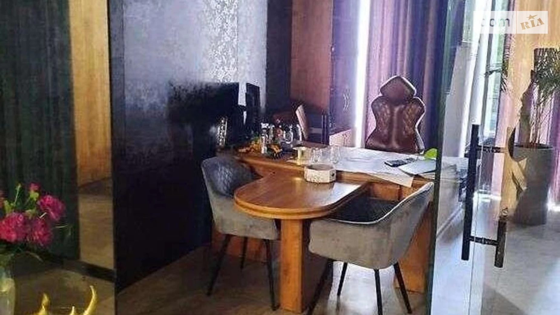 Сдается в аренду офис 250 кв. м в бизнес-центре, цена: 4950 $ - фото 4