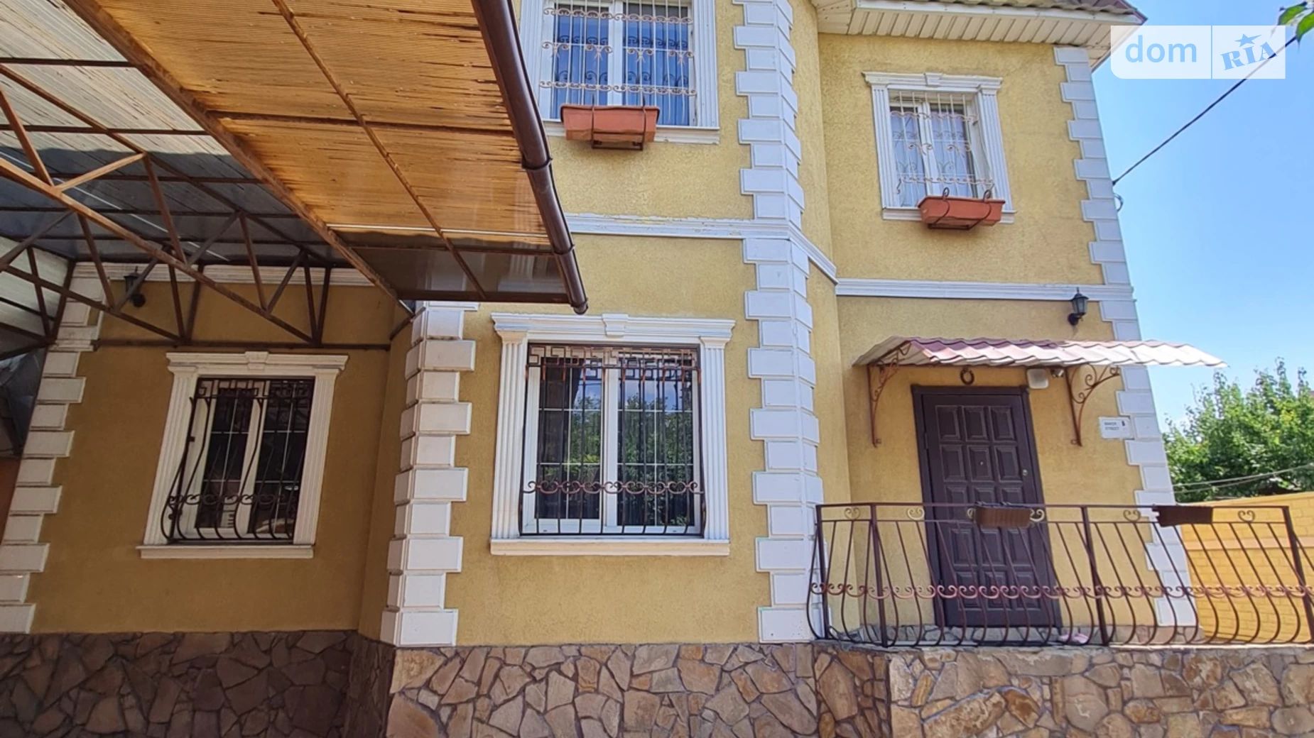 Продается дом на 2 этажа 240.8 кв. м с подвалом, цена: 205000 $ - фото 2