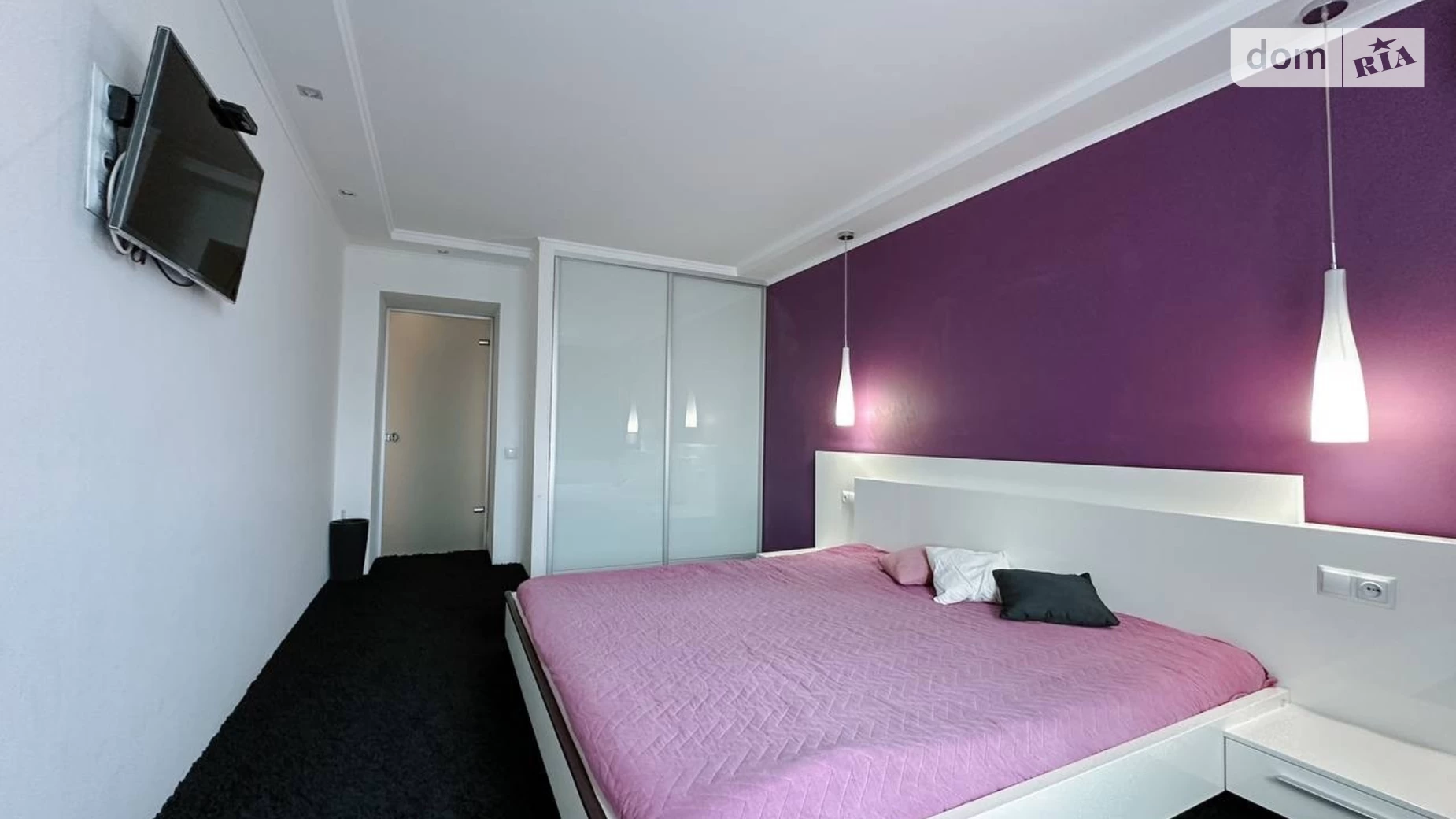 Продается 1-комнатная квартира 76.8 кв. м в, цена: 60000 $ - фото 2