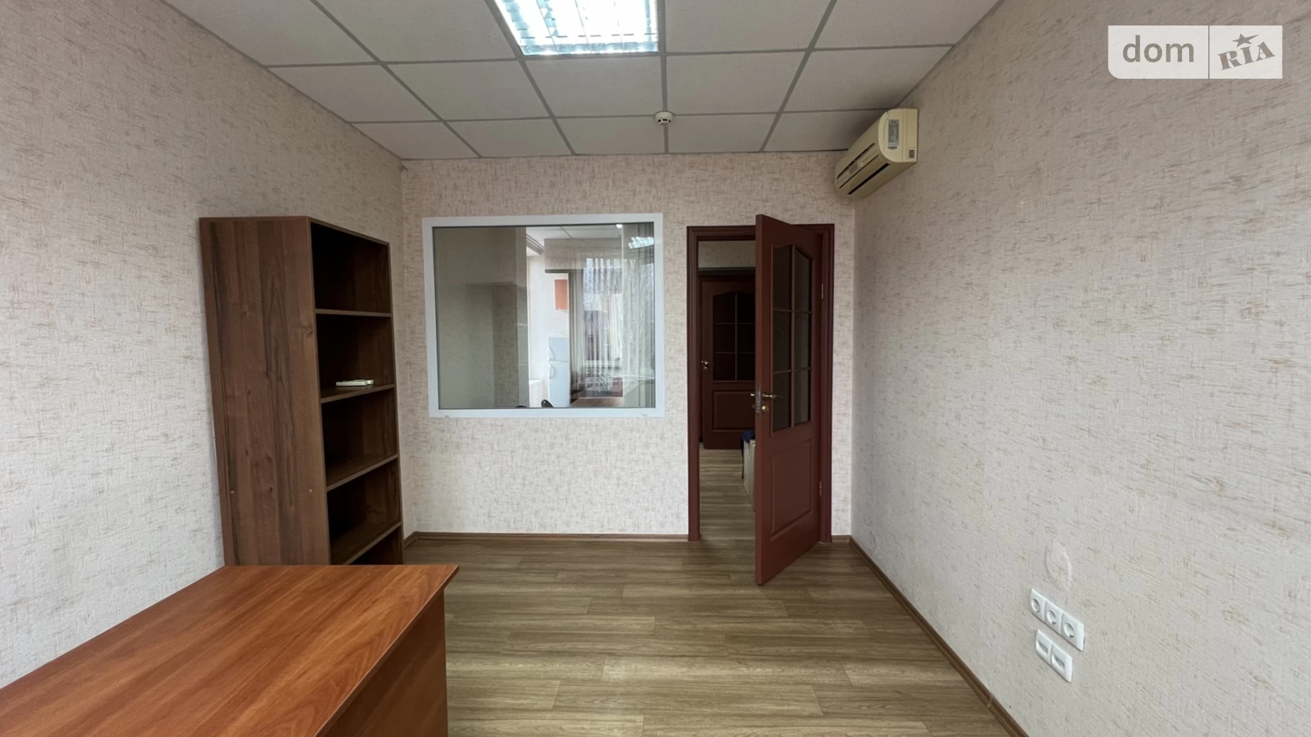 Здається в оренду офіс 46 кв. м в бізнес-центрі, цена: 6900 грн - фото 2