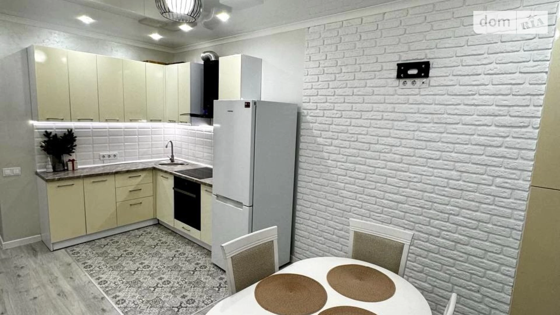 Продается 1-комнатная квартира 39.7 кв. м в Ровно, ул. Черновола Вячеслава, 91М - фото 4