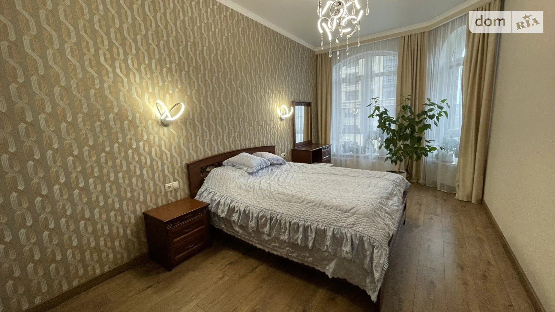 Продается 1-комнатная квартира 43 кв. м в Одессе, пер. Курортный, 1 - фото 2