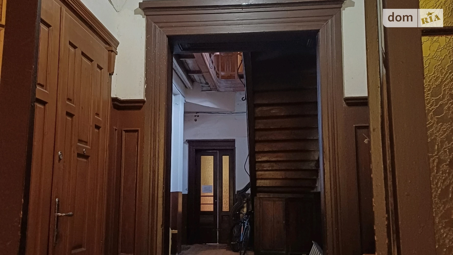 Продается 2-комнатная квартира 122 кв. м в Ужгороде, ул. Духновича - фото 3