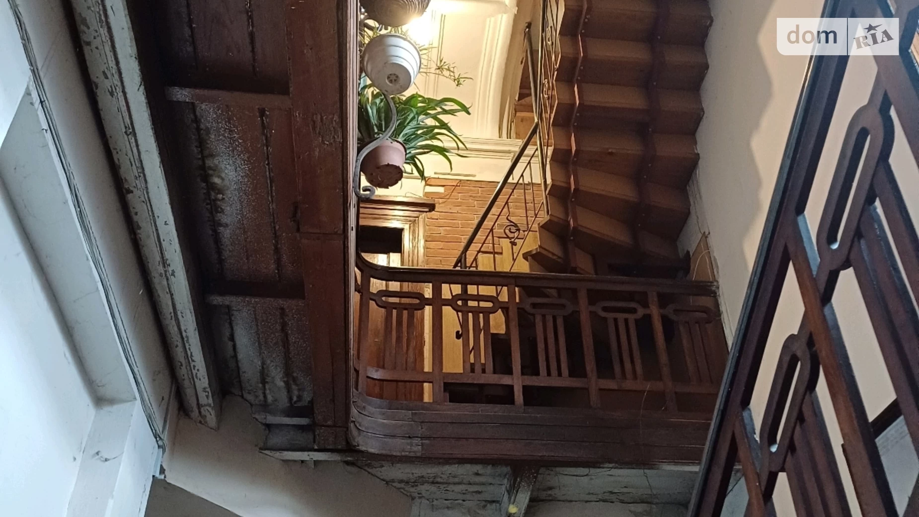 Продается 2-комнатная квартира 122 кв. м в Ужгороде, ул. Духновича - фото 4