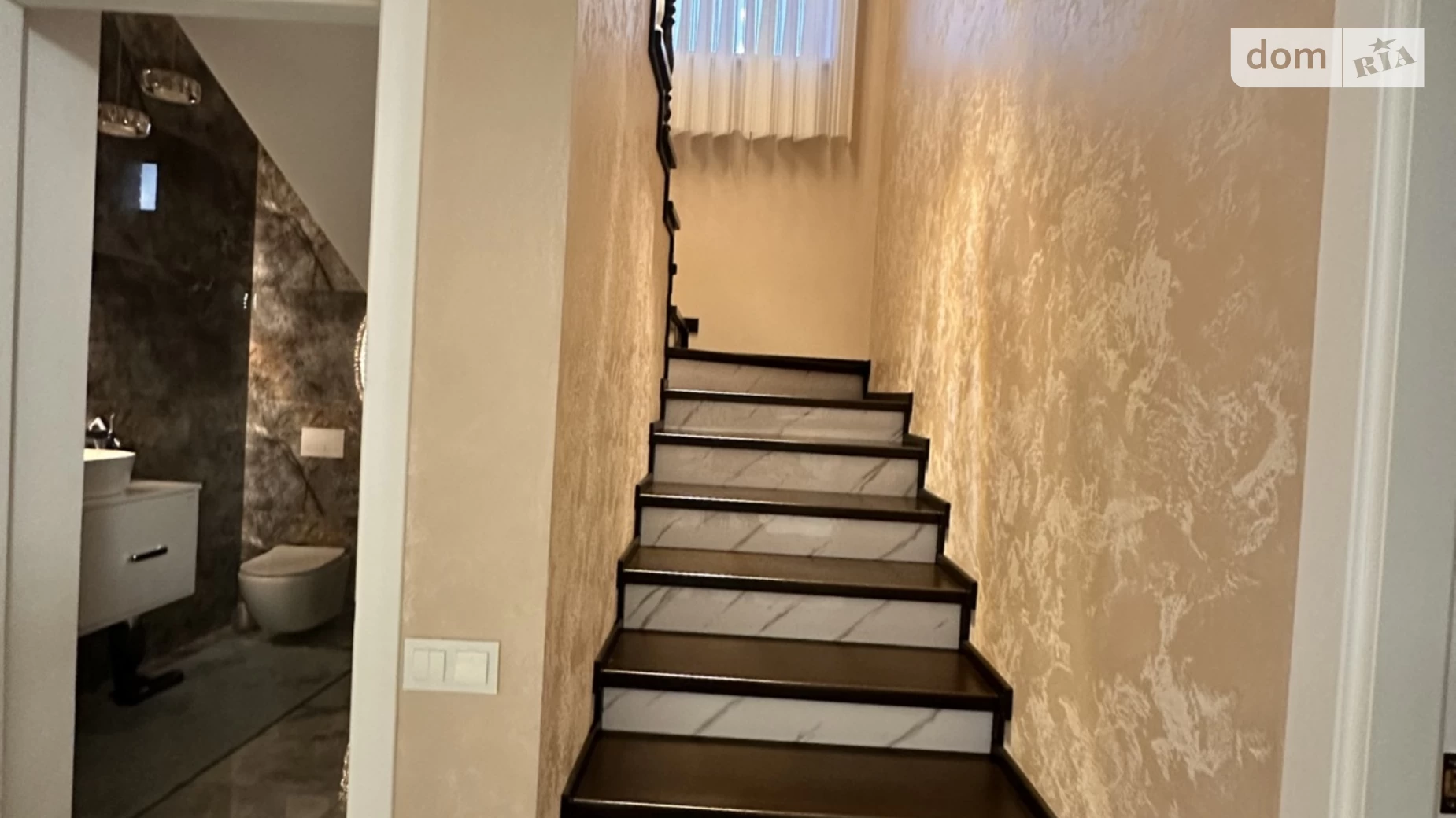 Продається будинок 2 поверховий 200 кв. м з балконом, цена: 311000 $ - фото 3