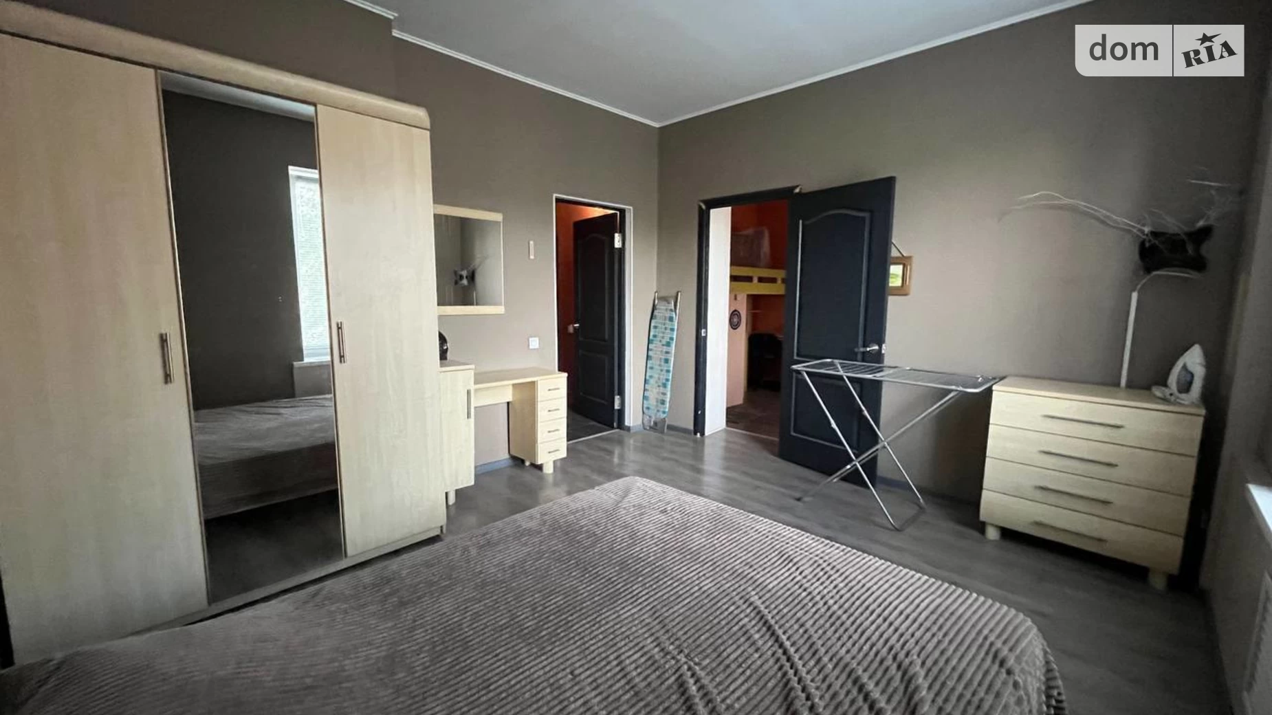 Продается 3-комнатная квартира 64.8 кв. м в Кривом Роге, ул. Свято-Николаевская(Ленина), 62 - фото 3