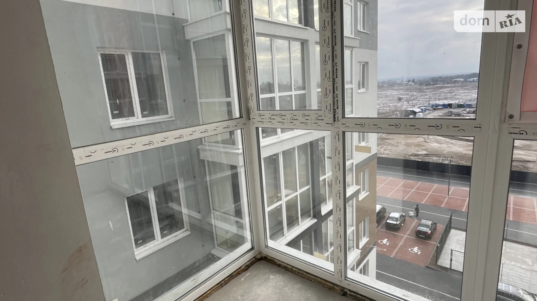 Продается 1-комнатная квартира 47 кв. м в Буче, ул. Бориса Гмыри - фото 2
