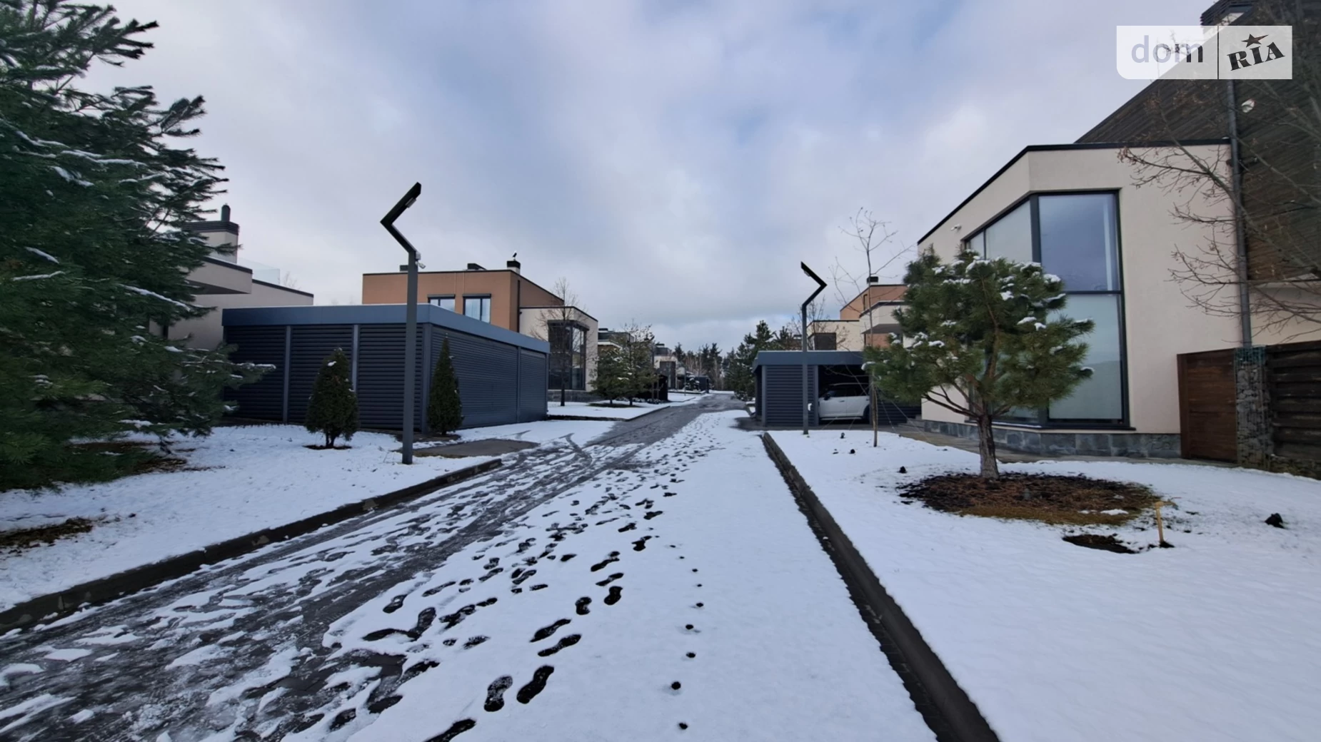 Продается дом на 2 этажа 263 кв. м с бассейном, цена: 375000 $ - фото 5