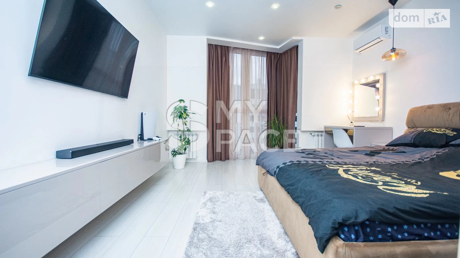 Продається 3-кімнатна квартира 70 кв. м у Києві, вул. Драгоманова, 2 - фото 2