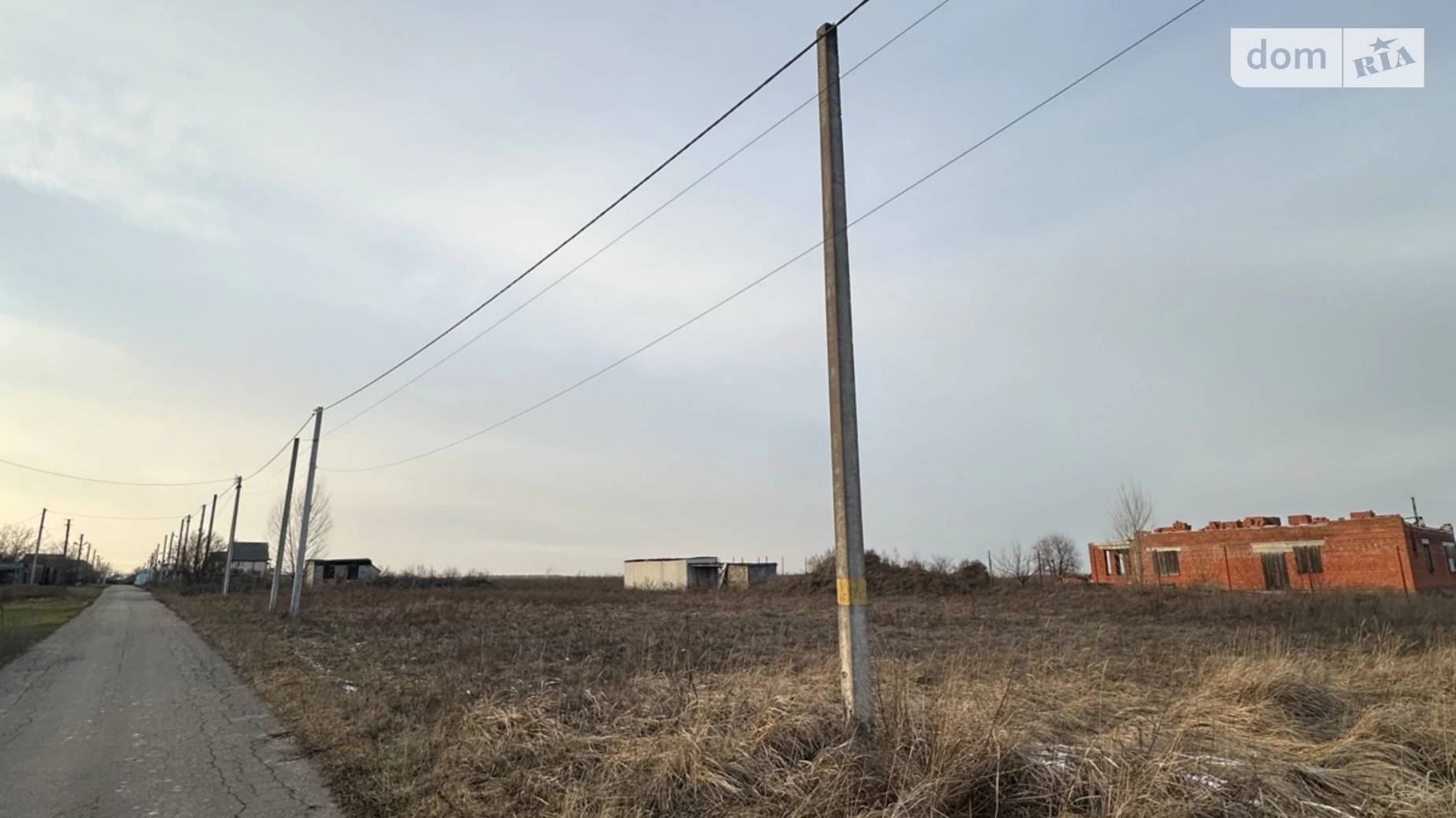 Продается одноэтажный дом 190 кв. м с верандой, цена: 24000 $ - фото 2