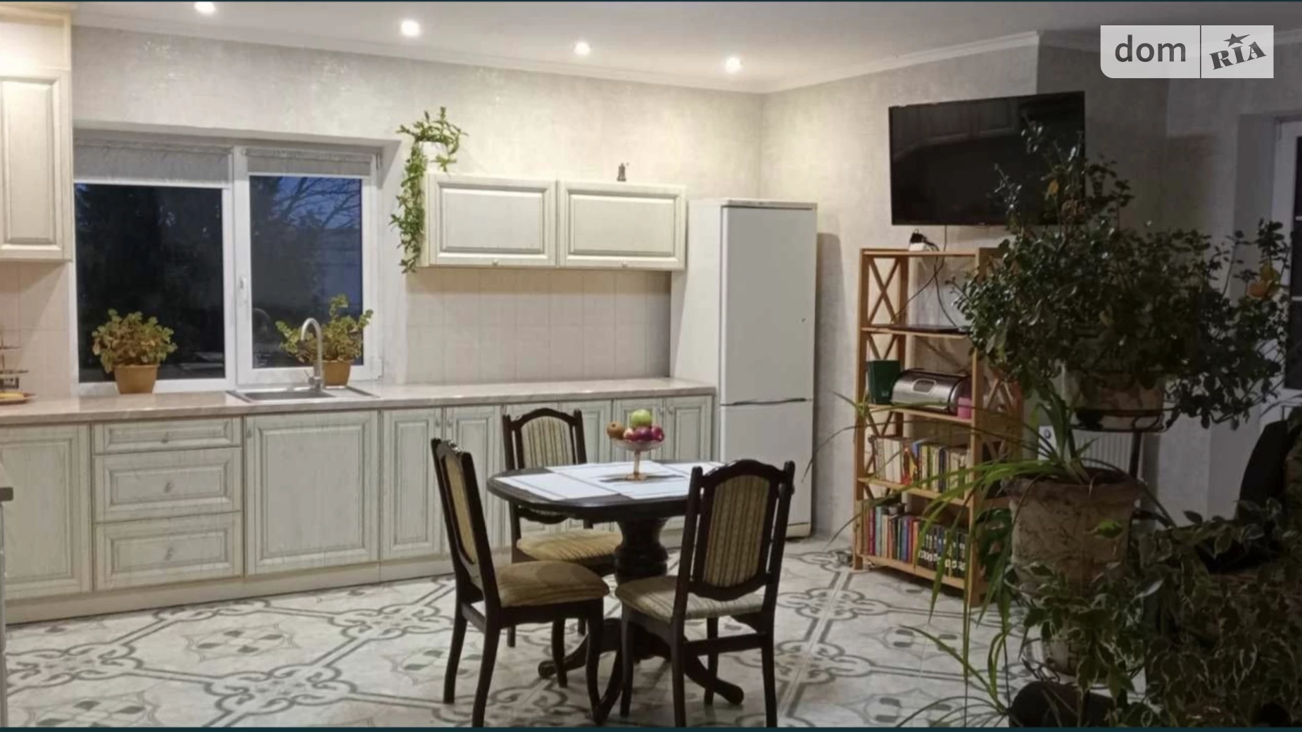 Продается дом на 2 этажа 480 кв. м с террасой, цена: 54900 $ - фото 3