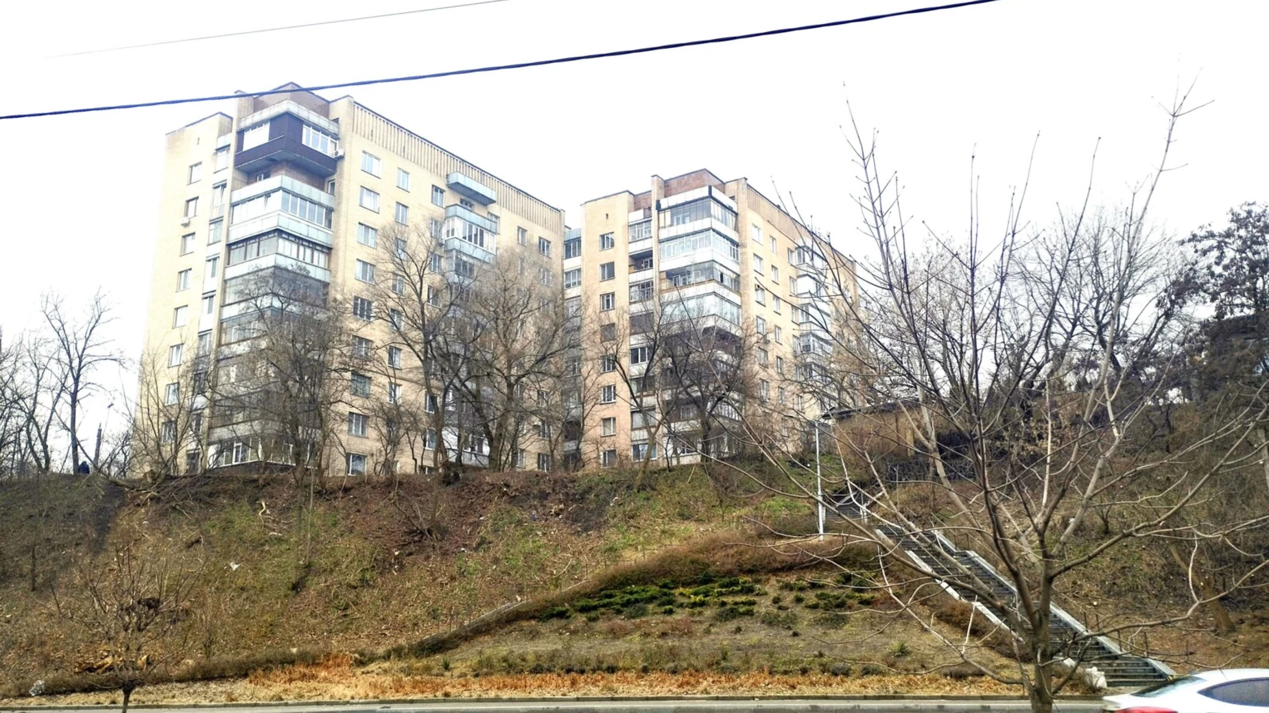Продается 3-комнатная квартира 90 кв. м в Черкассах, ул. Верхняя Горова, 133 - фото 2