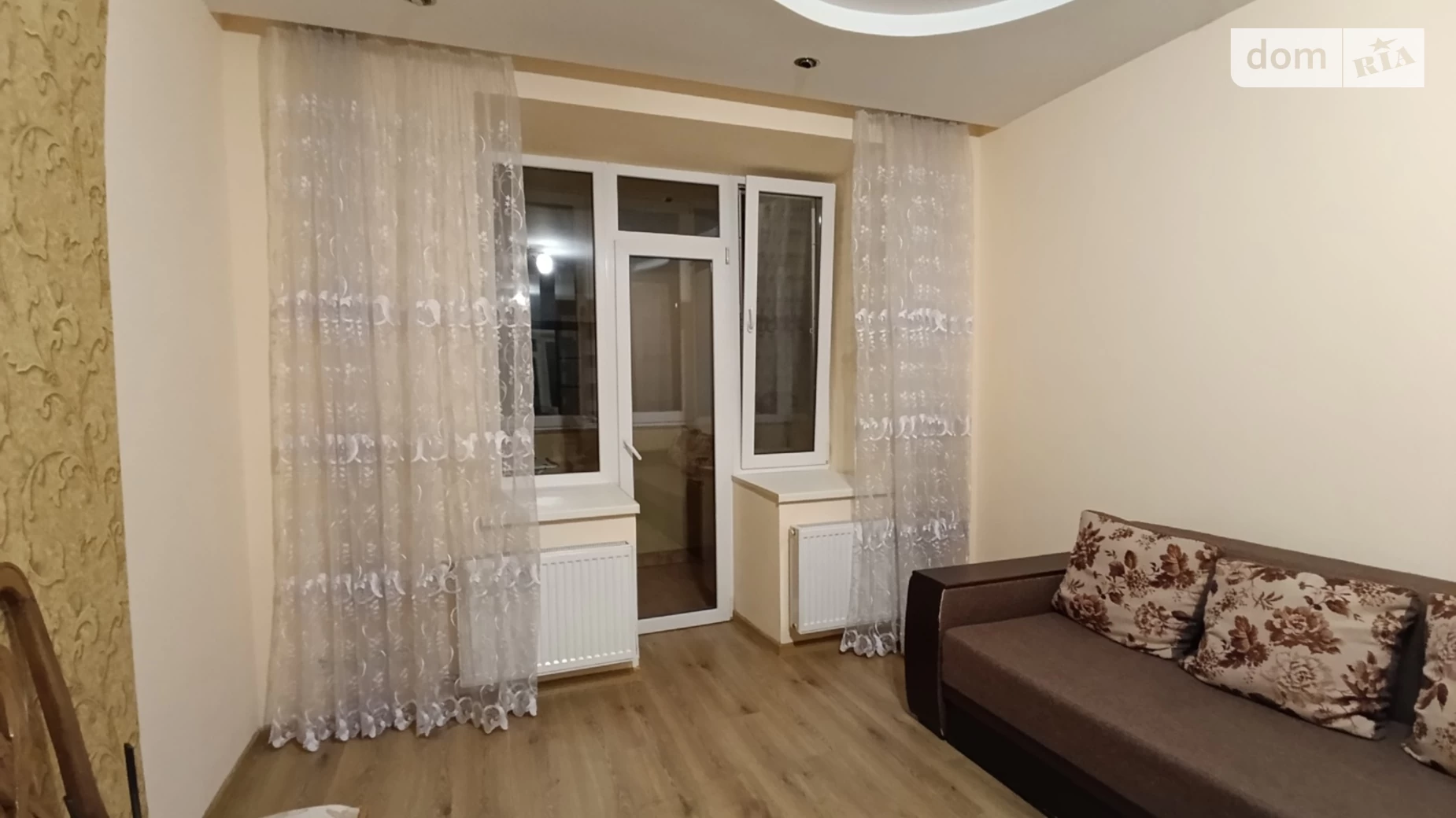 Сдается в аренду 1-комнатная квартира 44 кв. м в Ивано-Франковске, ул. Стрельцов Сечевых, 76В - фото 3