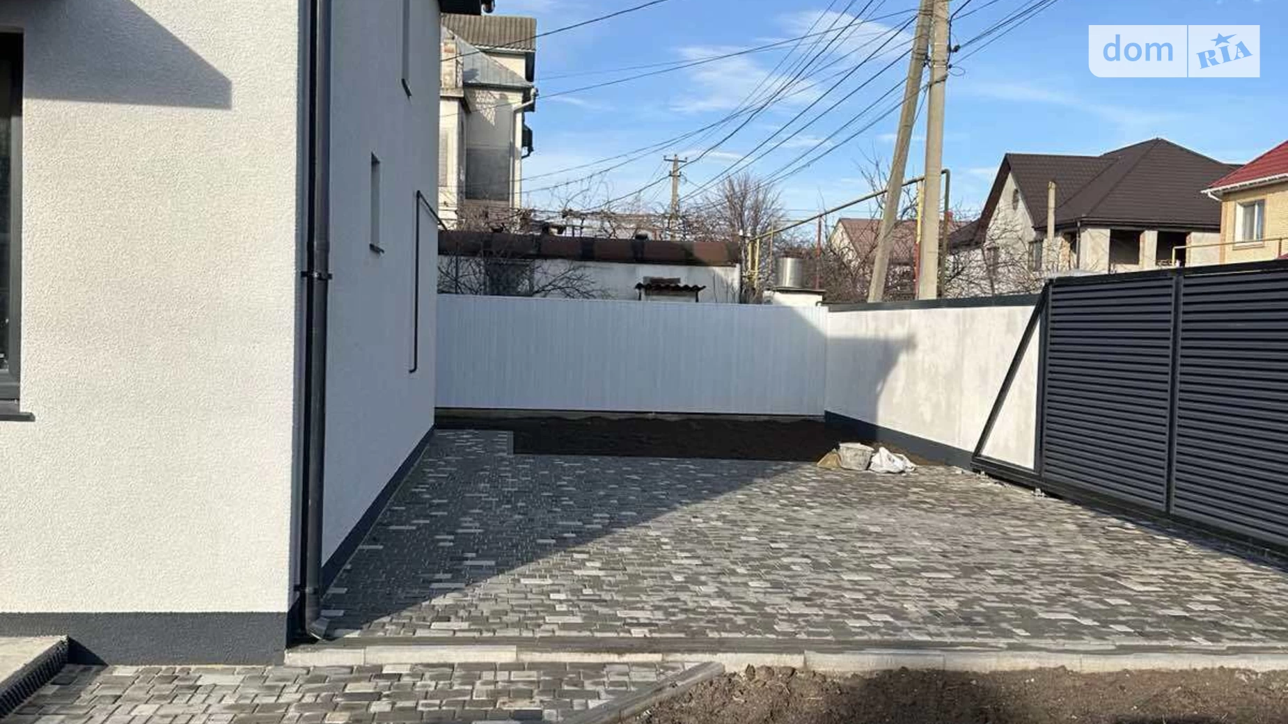 Продается дом на 2 этажа 114 кв. м с бассейном, цена: 95000 $ - фото 4