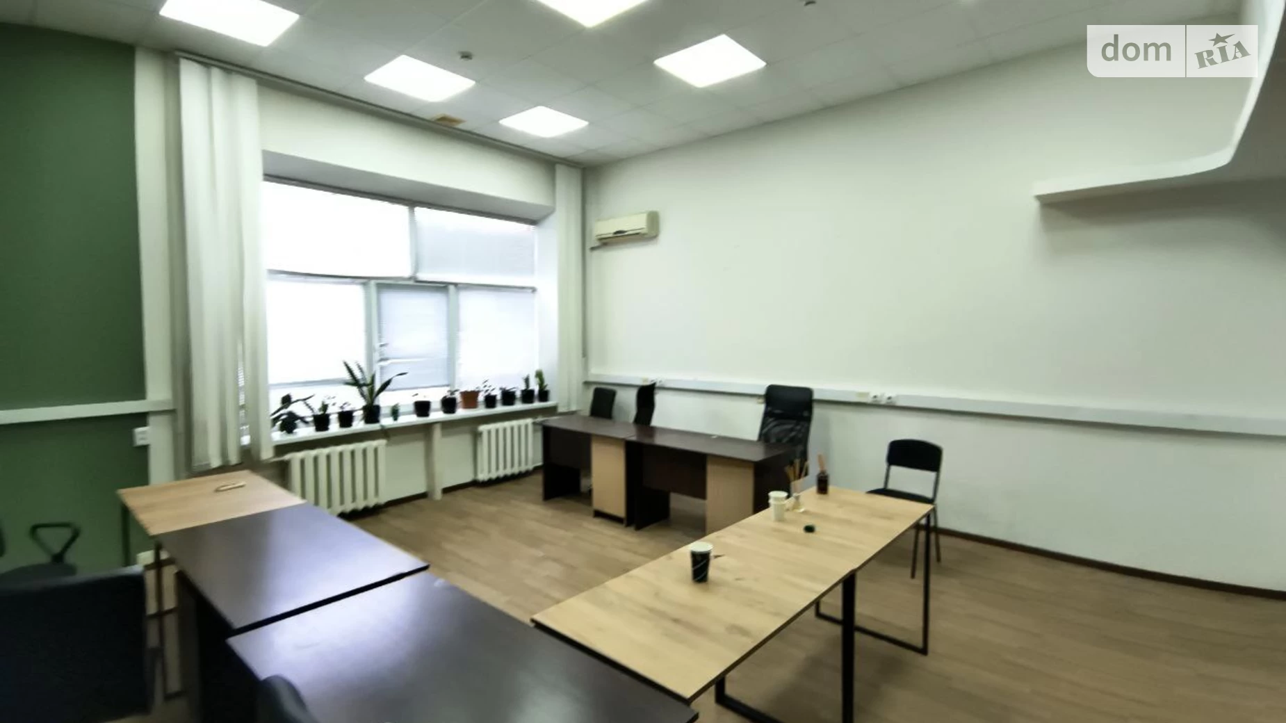 Сдается в аренду офис 143 кв. м в бизнес-центре, цена: 50050 грн - фото 3