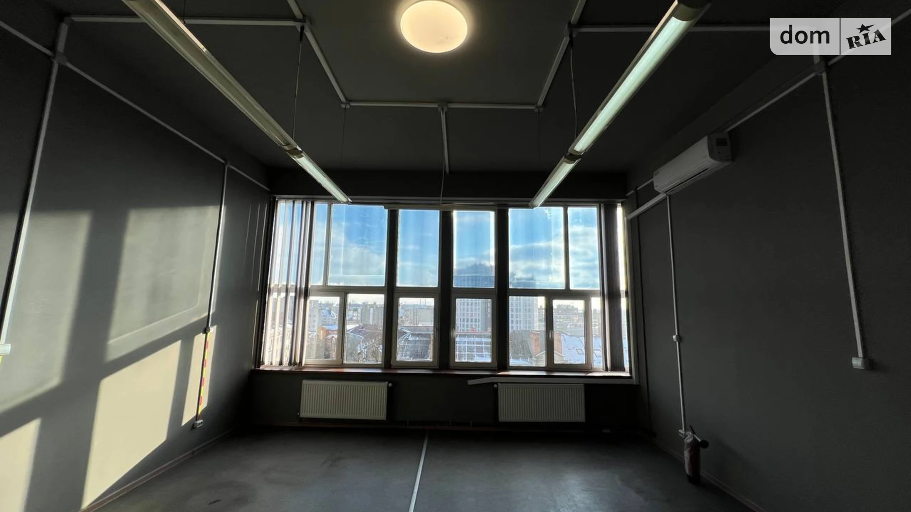 Сдается в аренду офис 40 кв. м в бизнес-центре, цена: 6000 грн - фото 2