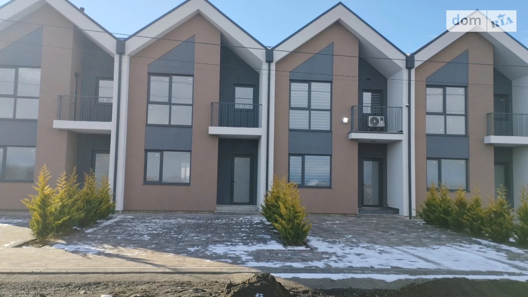 Продается дом на 2 этажа 125 кв. м с бассейном, цена: 87000 $ - фото 3