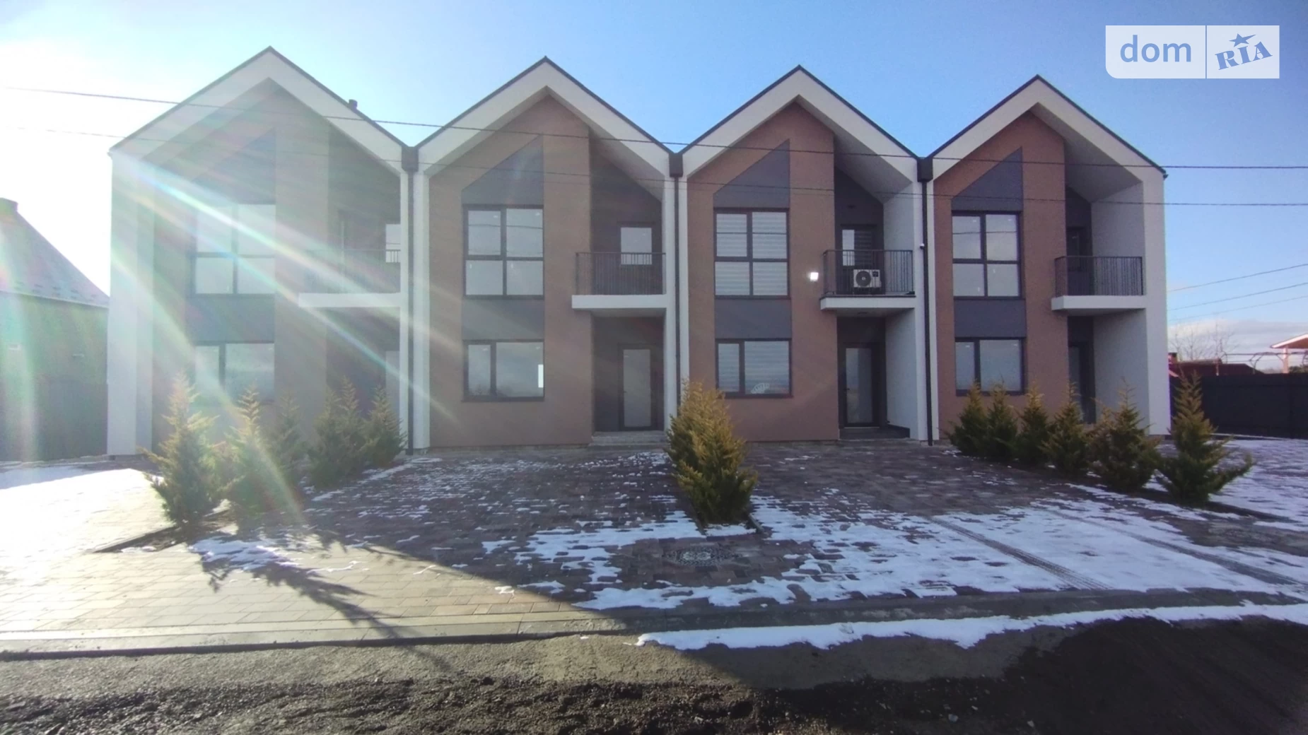 Продается дом на 2 этажа 125 кв. м с бассейном, цена: 87000 $ - фото 4