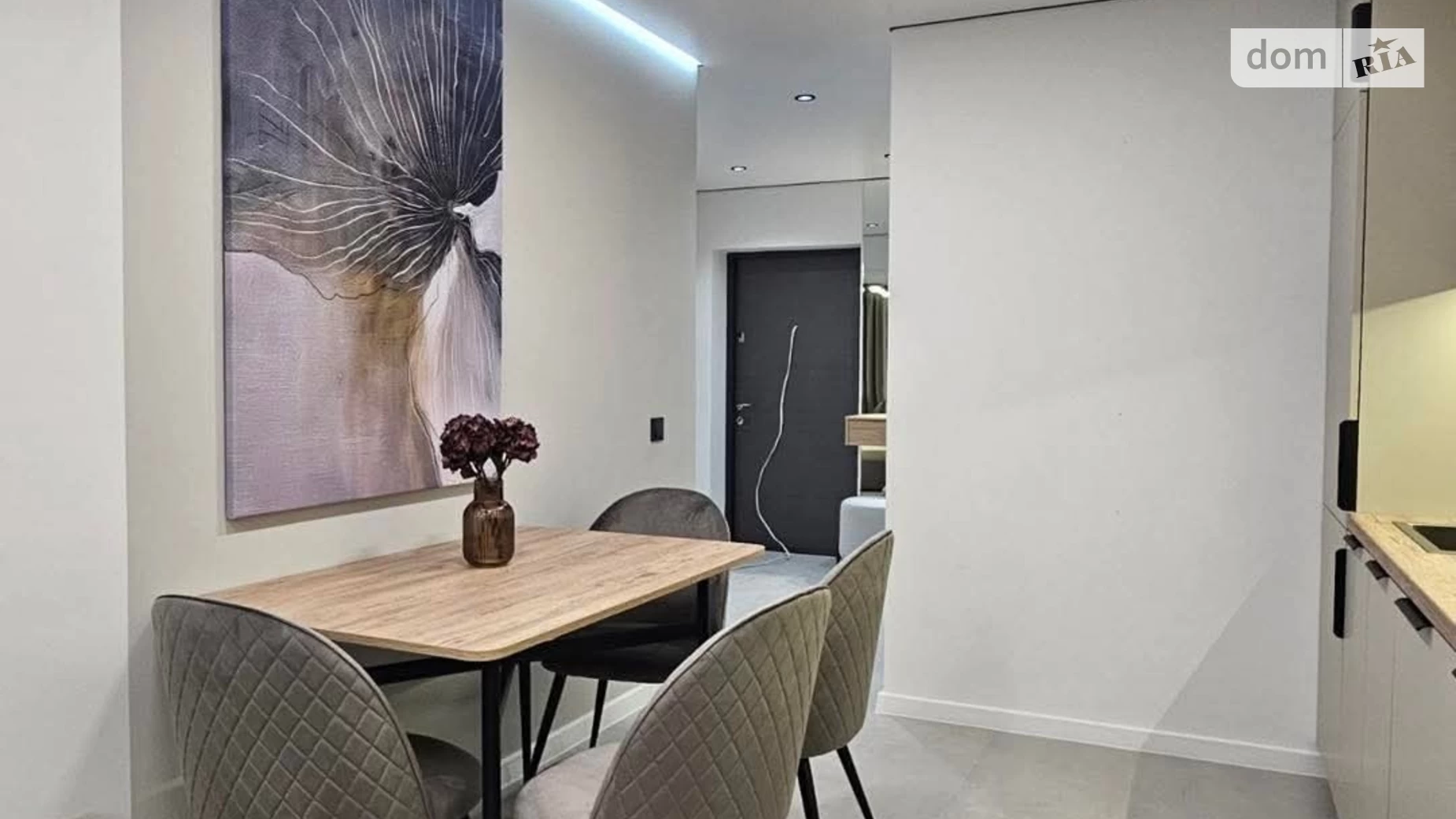 1-комнатная квартира 47 кв. м в Тернополе, ул. Вербицкого Михаила - фото 2