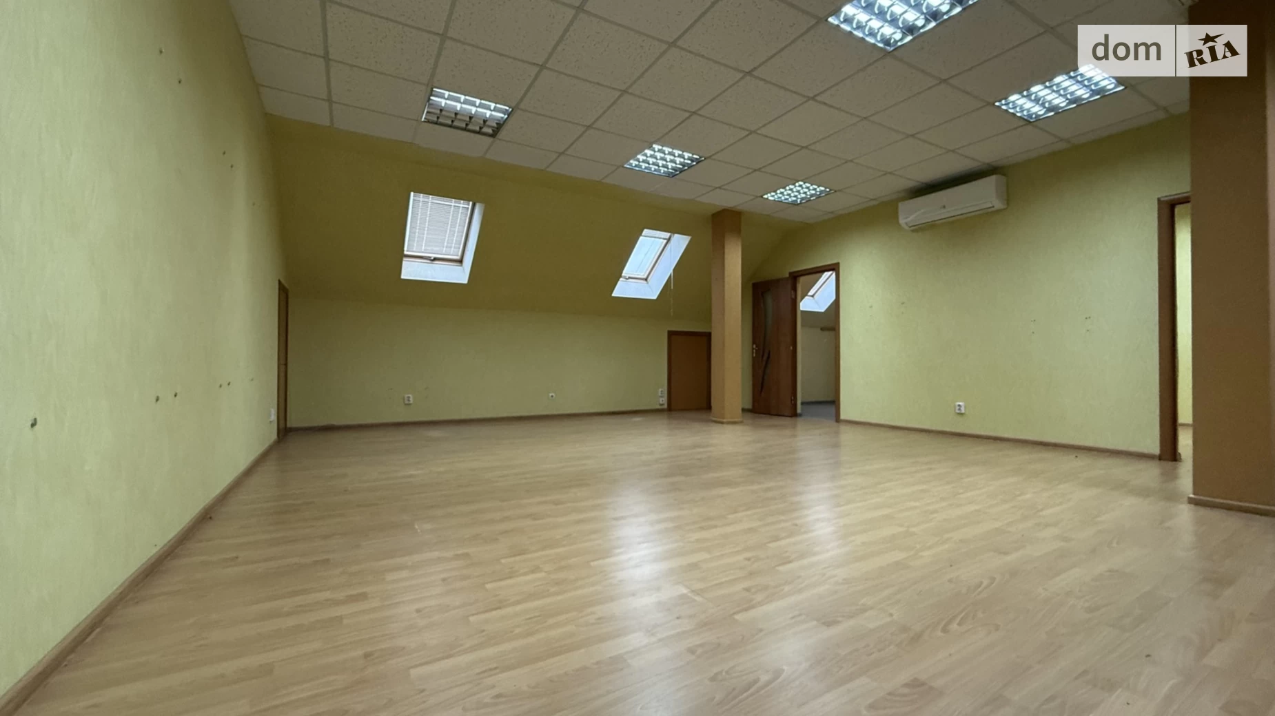 Здається в оренду офіс 70 кв. м в бізнес-центрі, цена: 420 $ - фото 4
