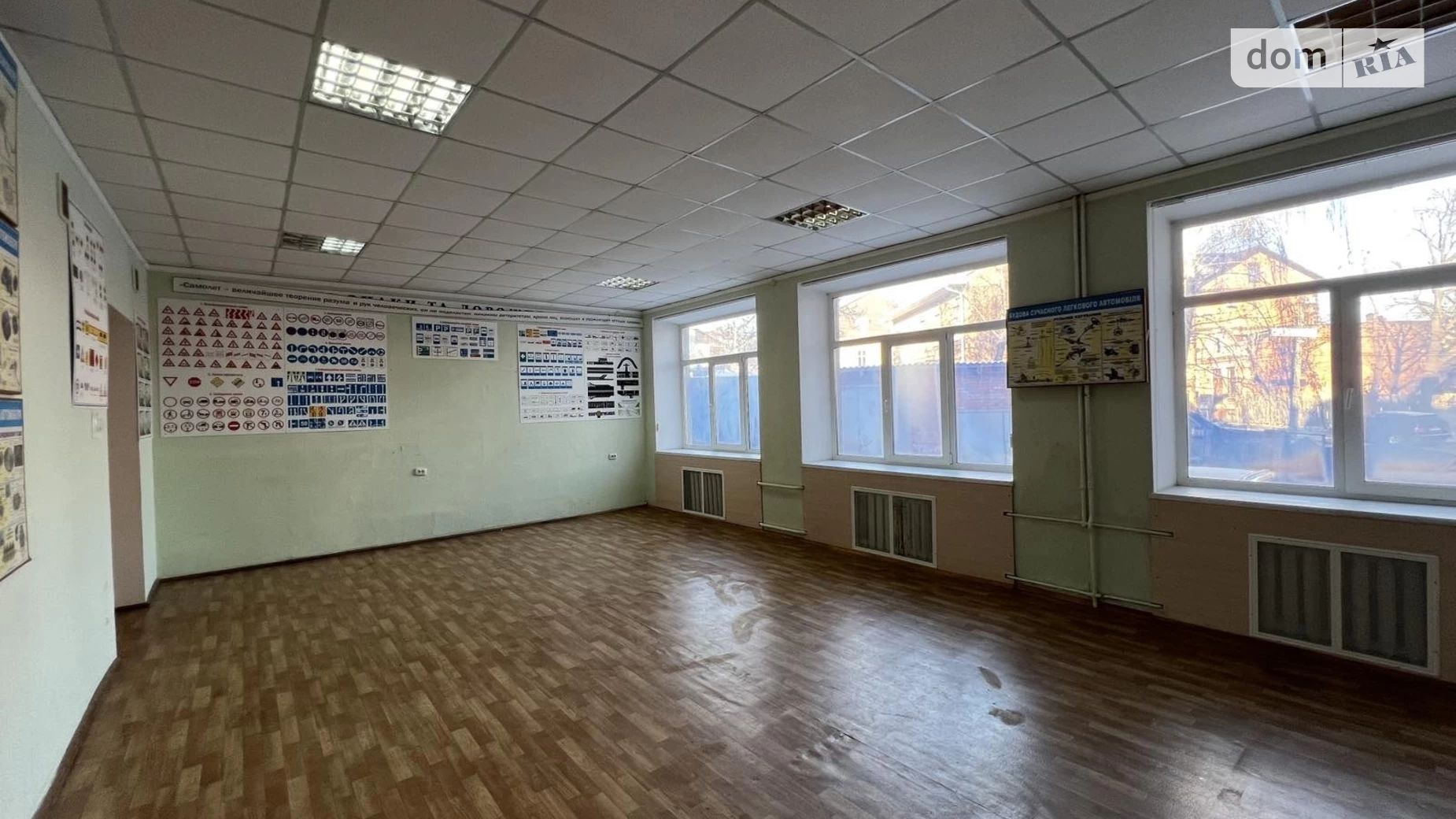Сдается в аренду офис 47 кв. м в бизнес-центре, цена: 18095 грн - фото 4