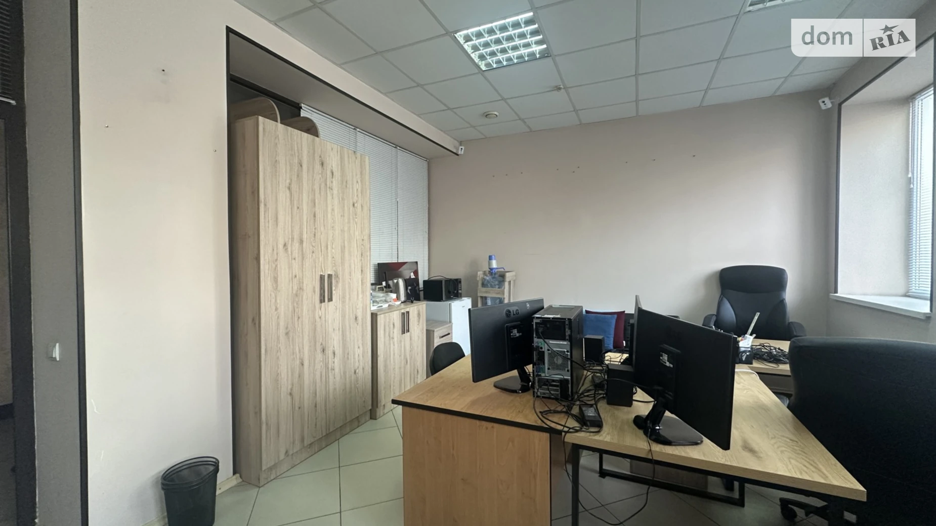 Сдается в аренду офис 32 кв. м в бизнес-центре, цена: 6500 грн - фото 5