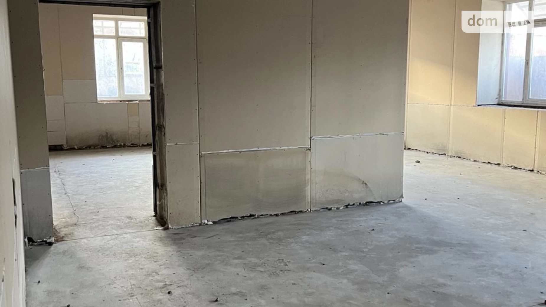 Продається офіс 103 кв. м в бізнес-центрі, цена: 53006 $ - фото 2