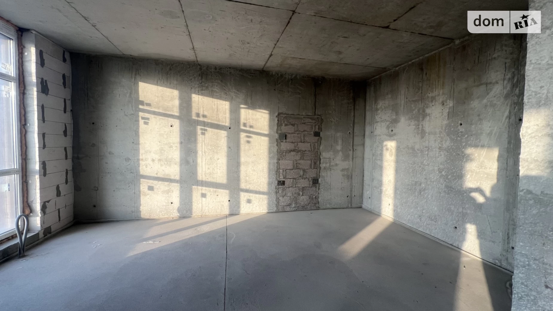 Продается 2-комнатная квартира 61 кв. м в Одессе, ул. Академика Филатова, 2/1 - фото 2