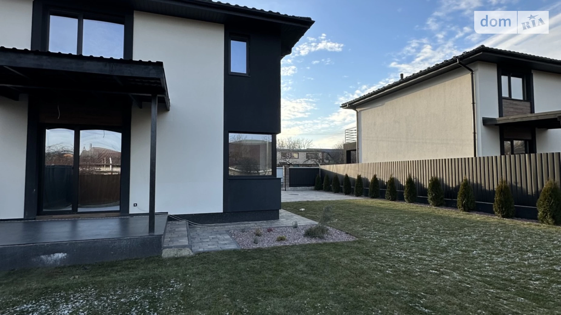 Продается дом на 2 этажа 120 кв. м с балконом, цена: 119000 $ - фото 3