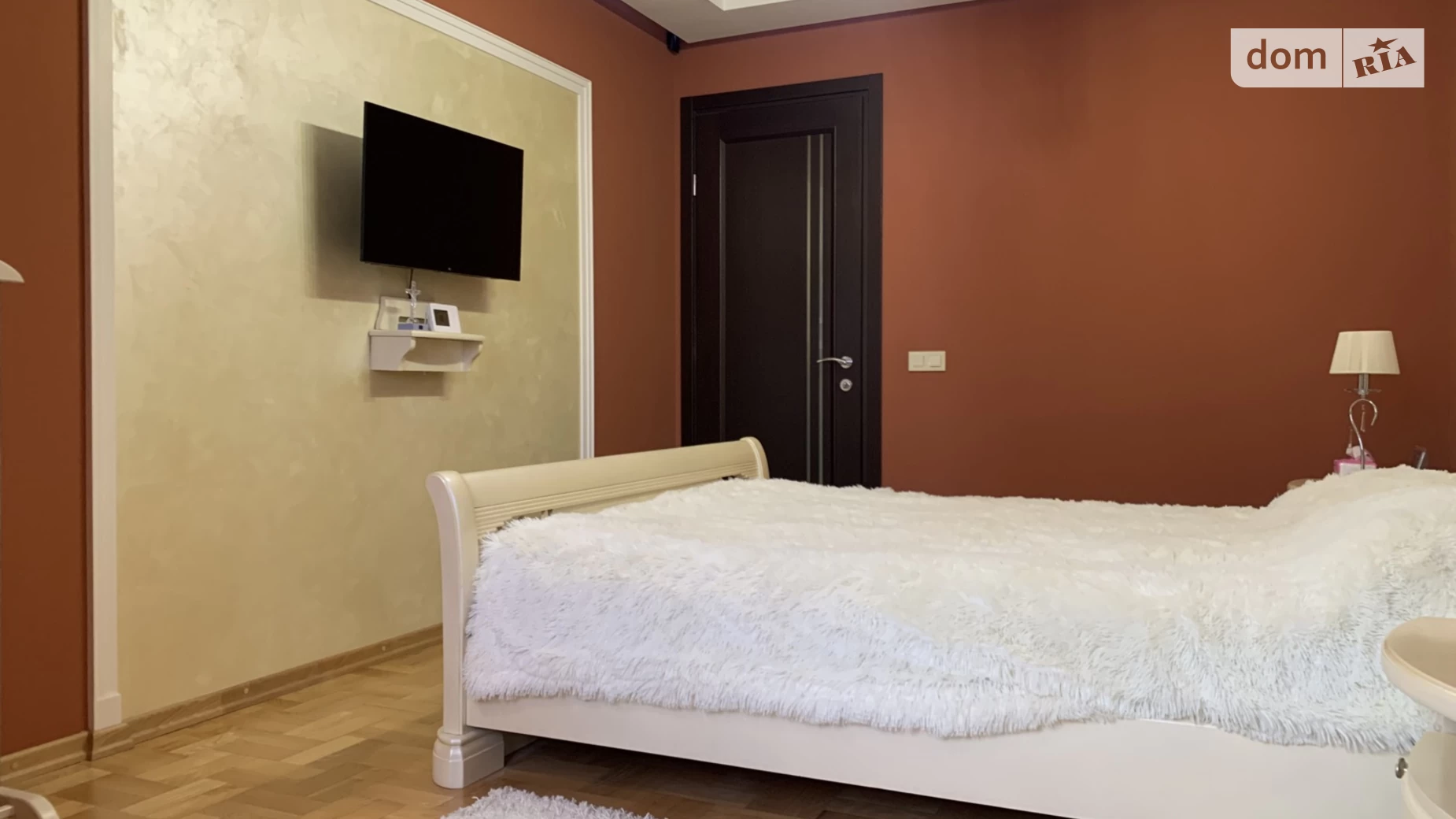 3-комнатная квартира 100 кв. м в, цена: 700 $ - фото 2