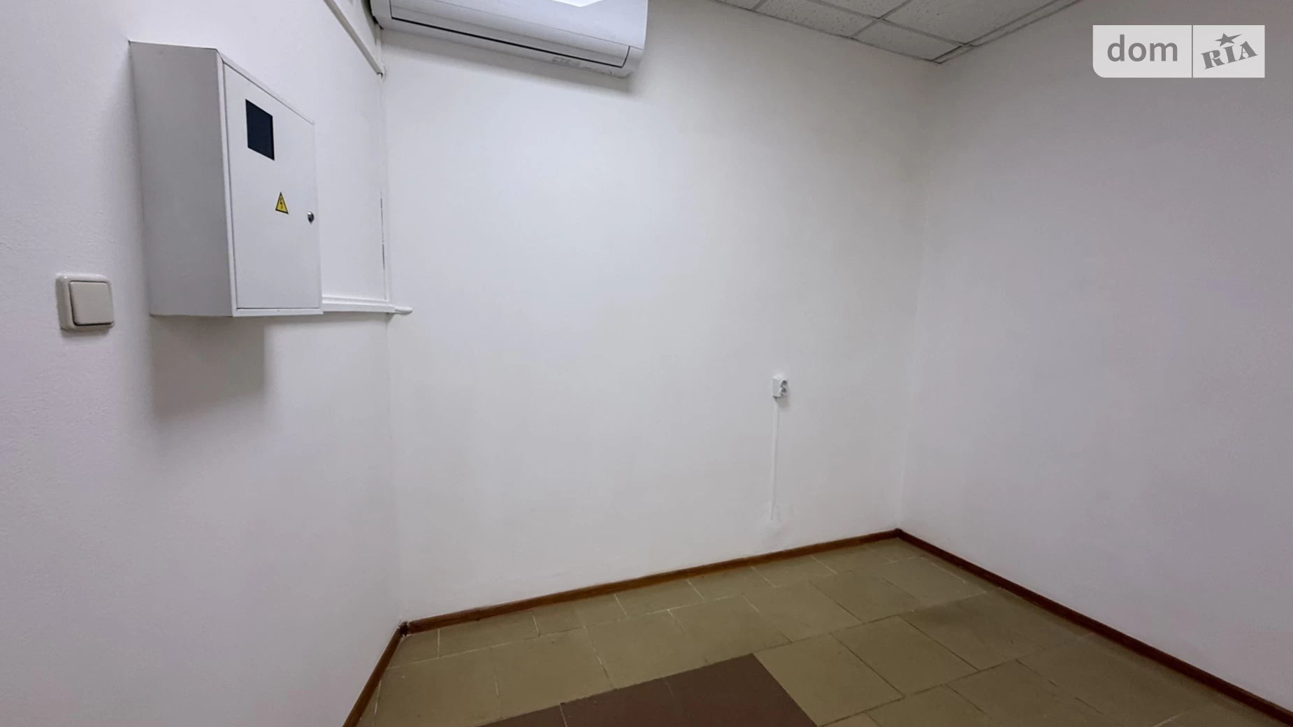 Здається в оренду офіс 60 кв. м в бізнес-центрі, цена: 360 $ - фото 4