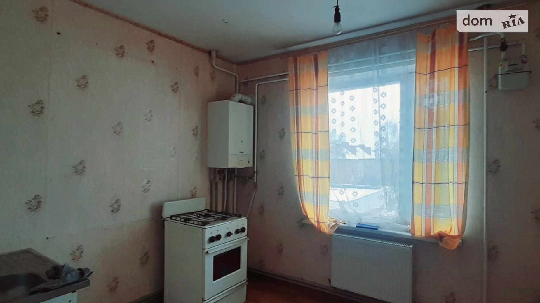 Продается 3-комнатная квартира 71 кв. м в Узине, ул. Леси Украинки, 72 - фото 2