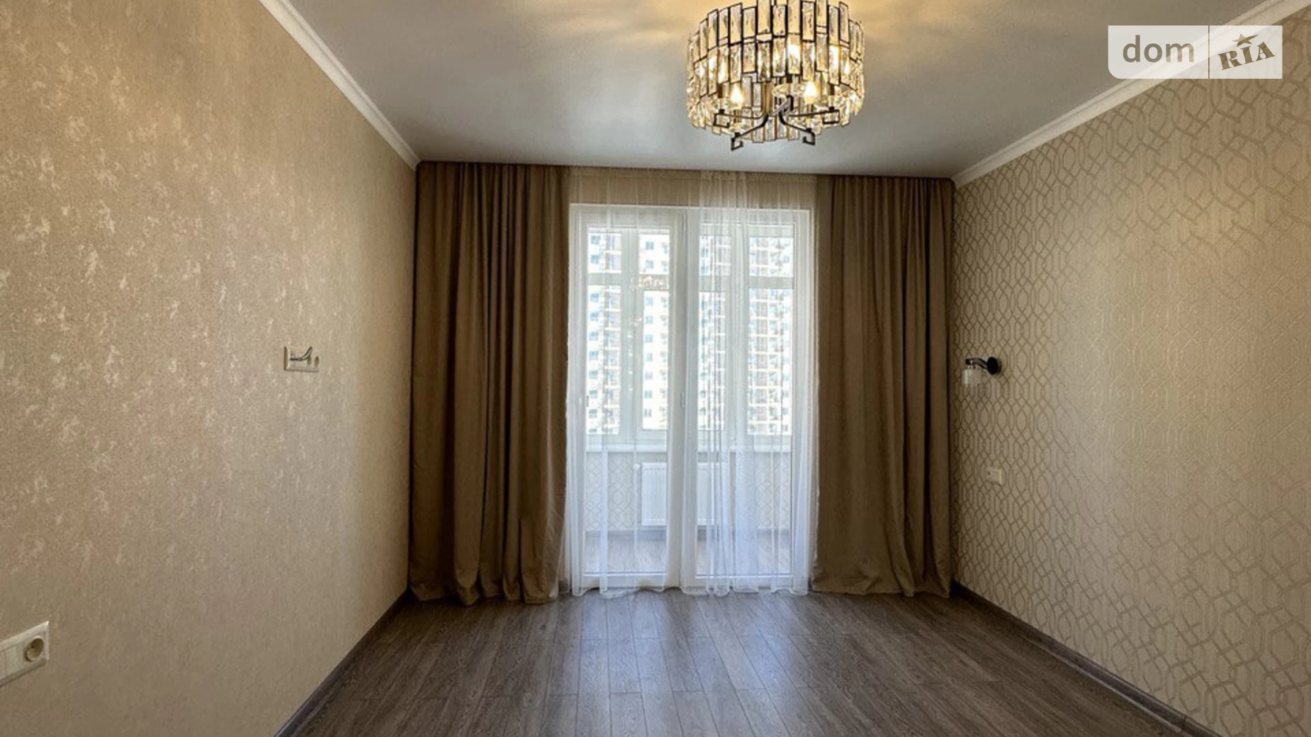 Продається 1-кімнатна квартира 43 кв. м у Одесі, вул. Академіка Сахарова - фото 2