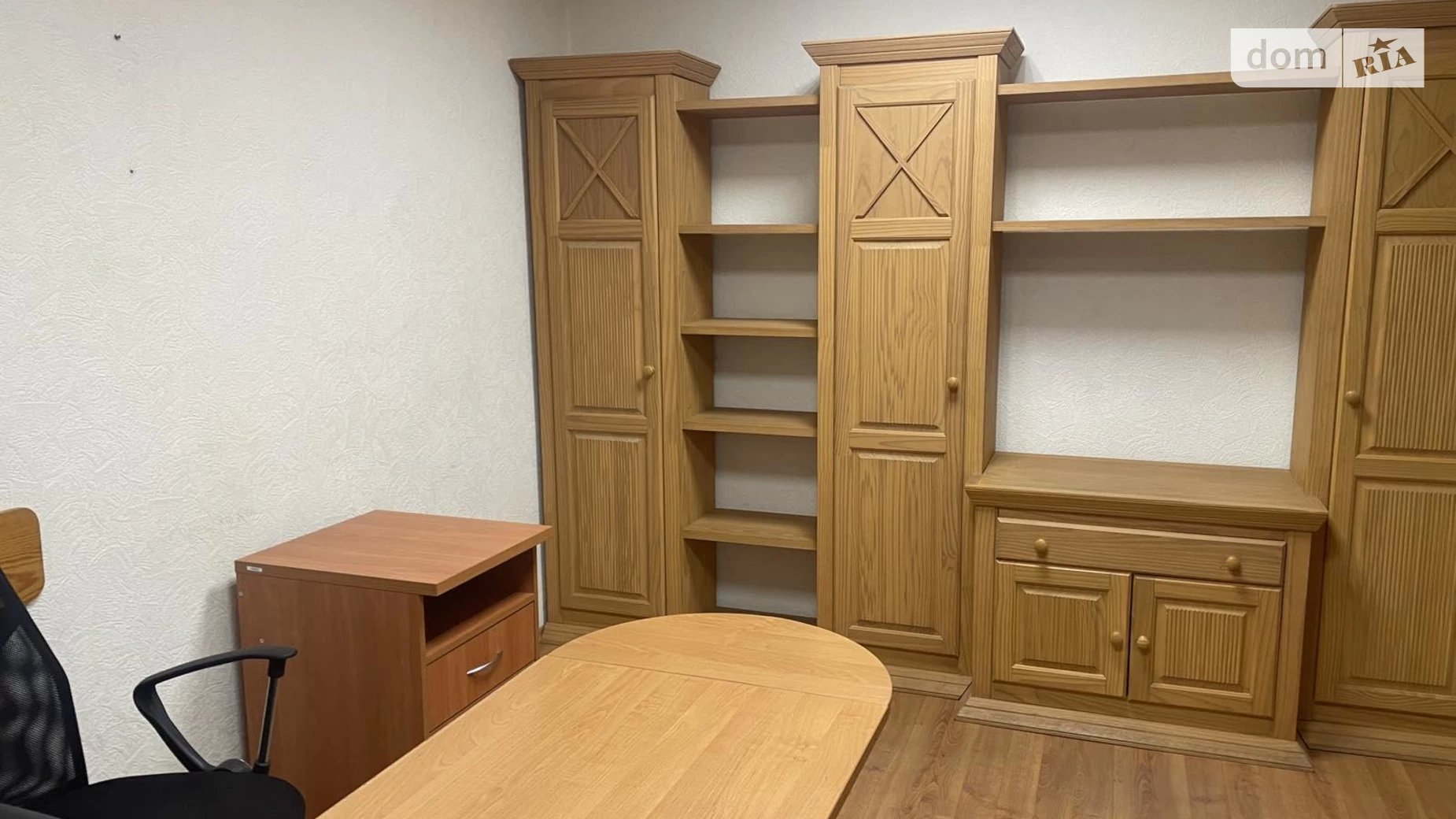 Продается офис 61 кв. м в бизнес-центре, цена: 80000 $ - фото 2