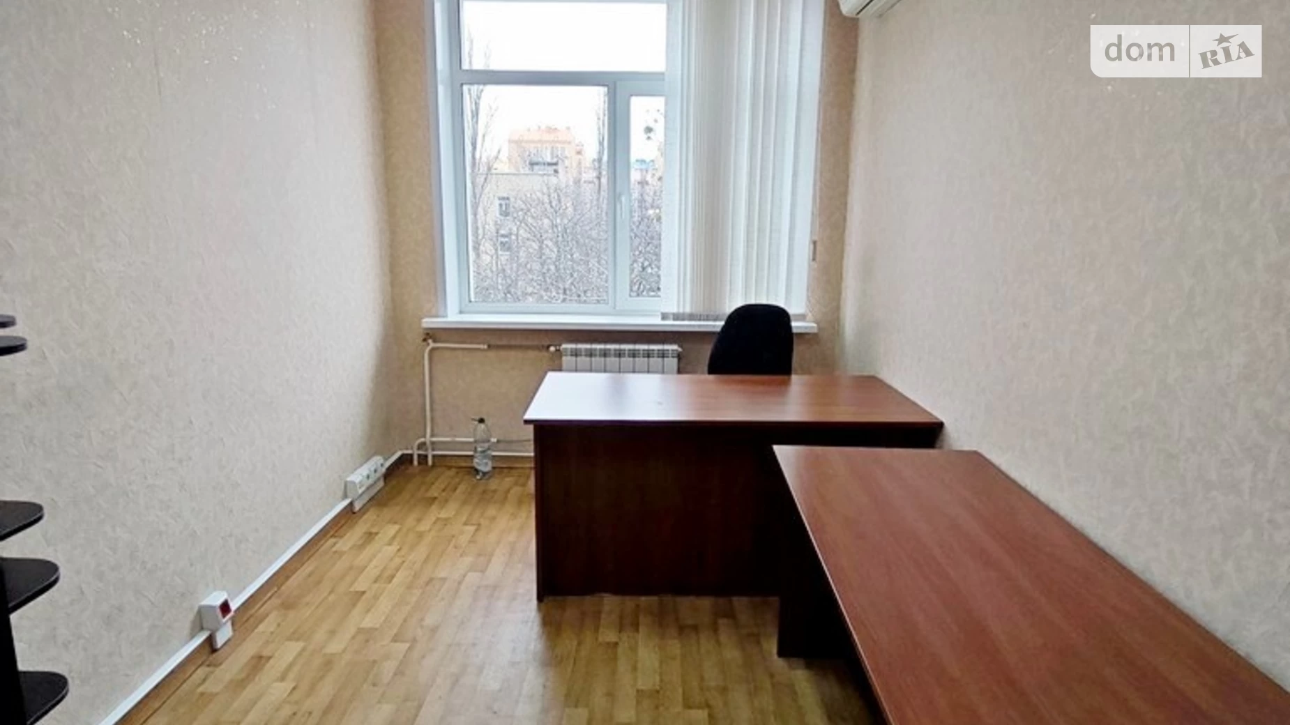 Здається в оренду офіс 12.8 кв. м в бізнес-центрі, цена: 5830 грн - фото 3