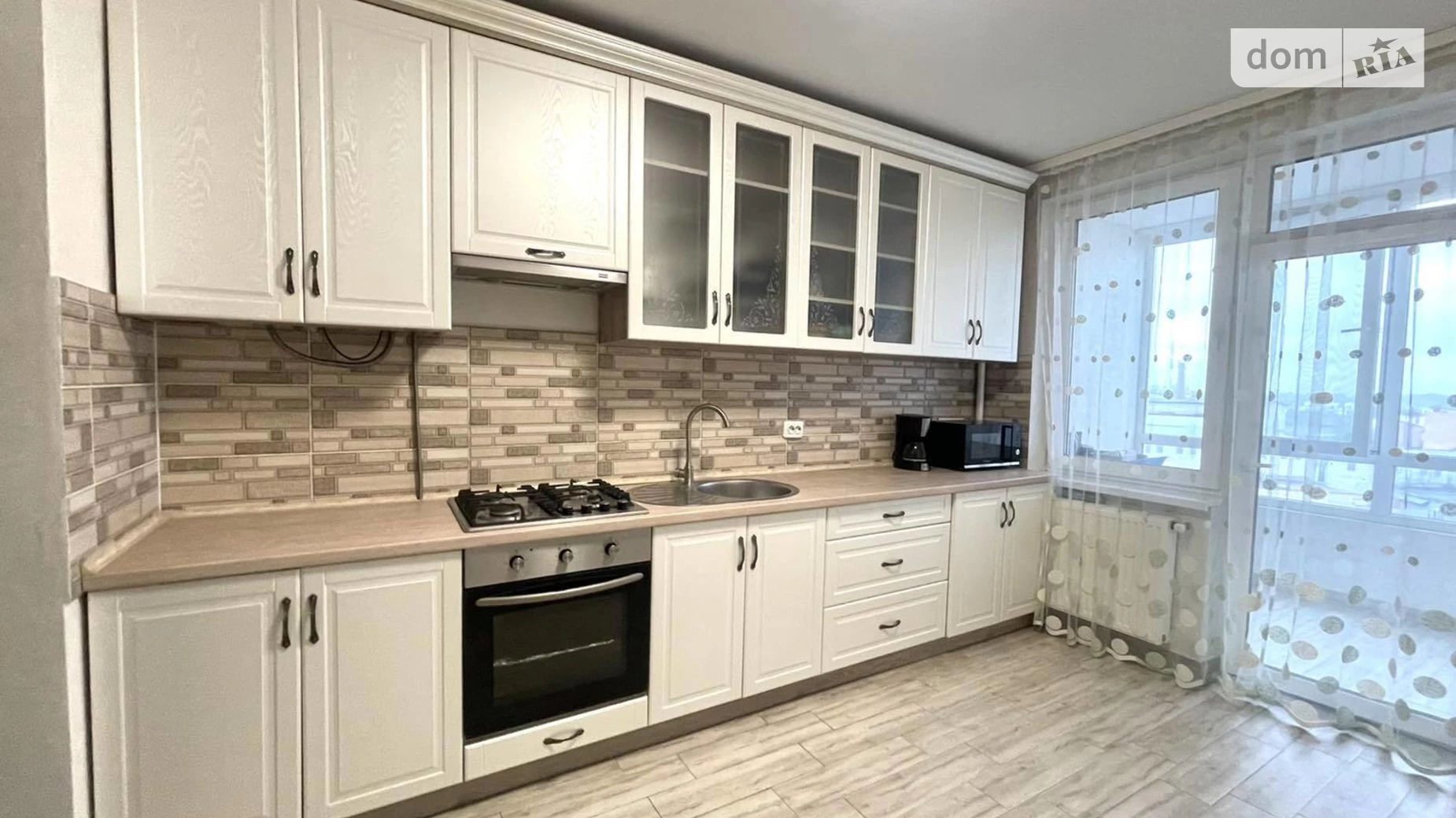 Продается 1-комнатная квартира 48 кв. м в Львове, ул. Антонича - фото 2