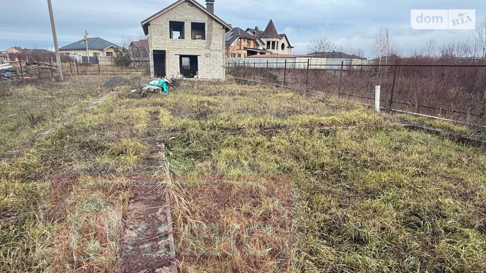 Продается дом на 2 этажа 100 кв. м с бассейном, цена: 70000 $ - фото 2