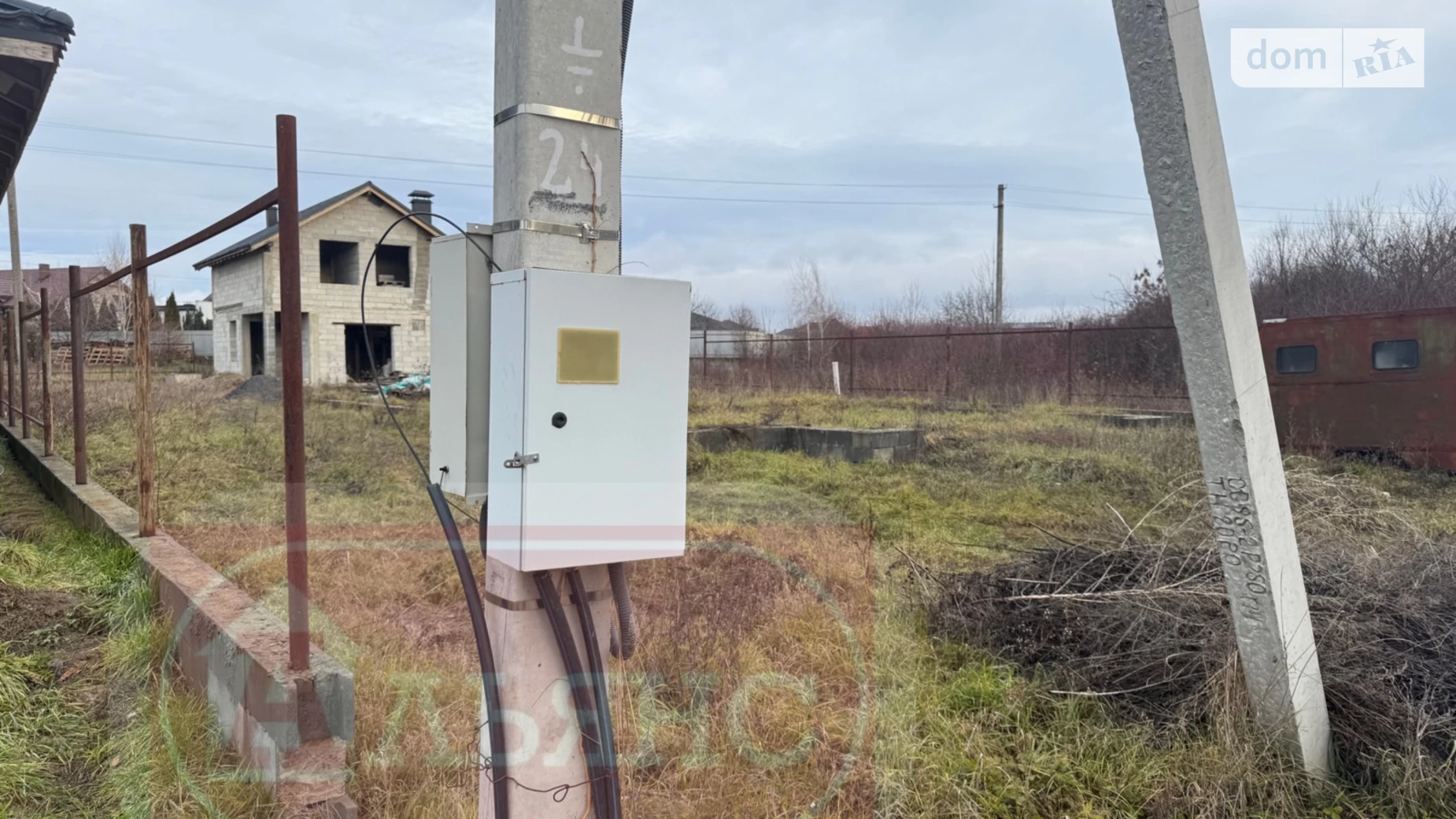 Продается дом на 2 этажа 100 кв. м с бассейном, цена: 70000 $ - фото 4