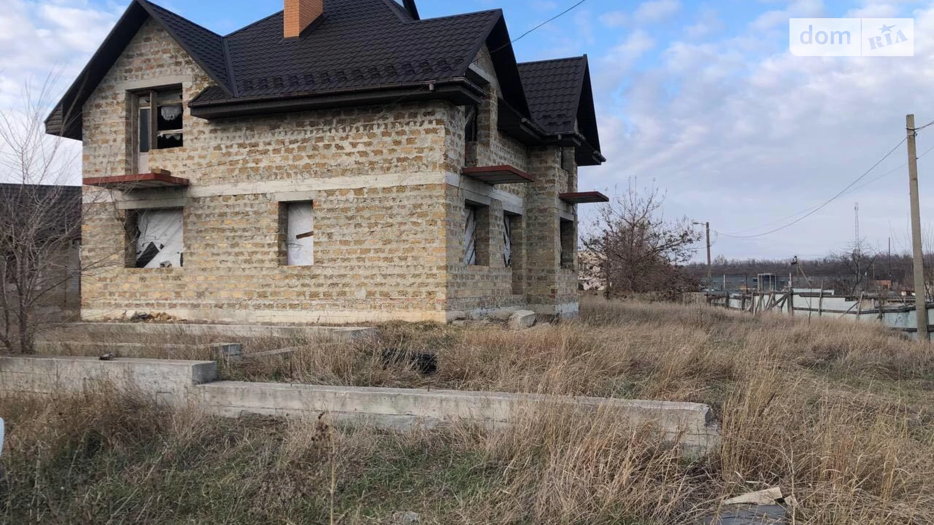 Продается дом на 2 этажа 220 кв. м с гаражом, цена: 75000 € - фото 3