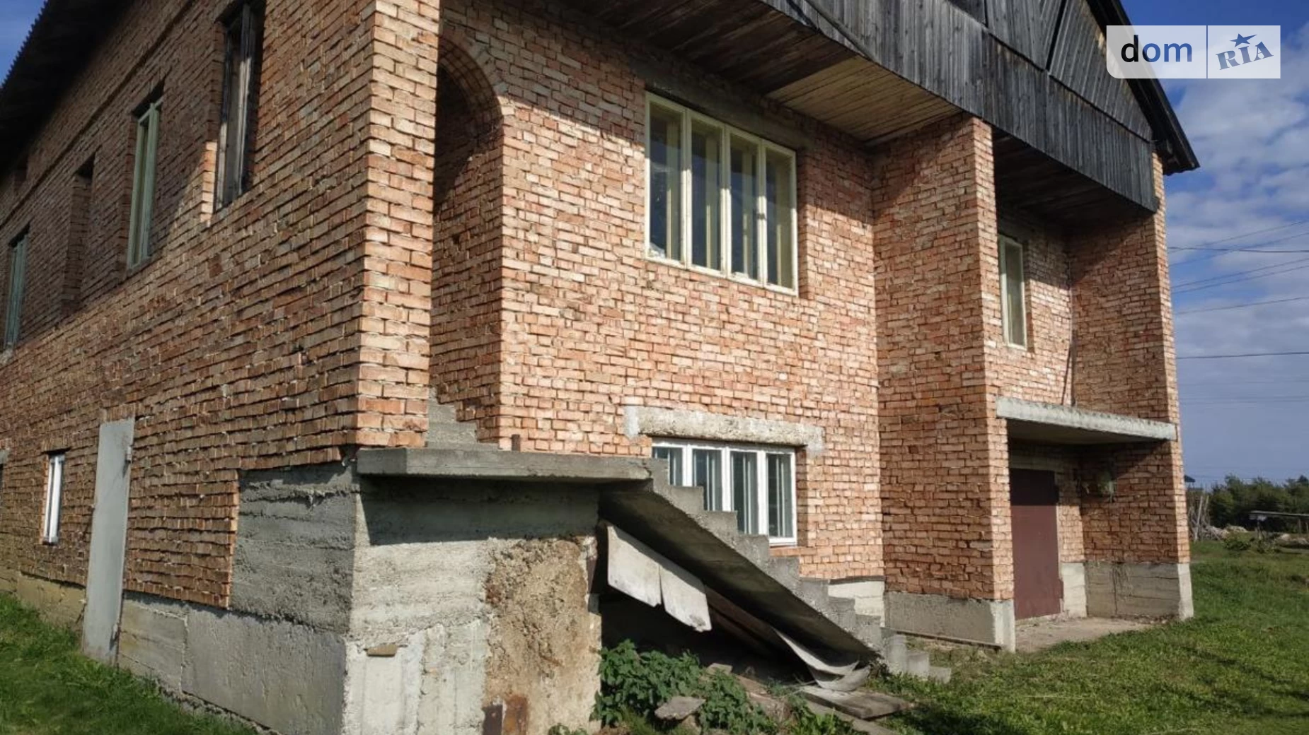 Продается дом на 2 этажа 214.4 кв. м с подвалом, цена: 64000 $ - фото 2