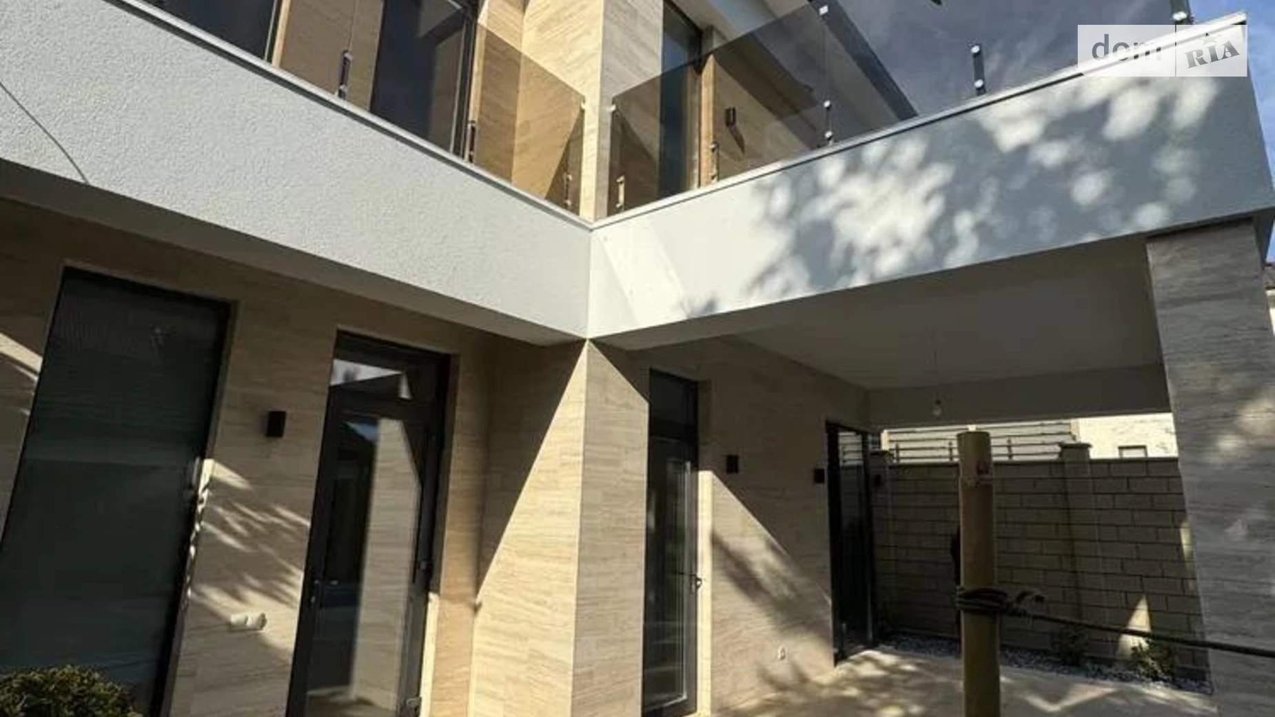 Продается дом на 2 этажа 220 кв. м с мансардой, цена: 870000 $ - фото 2