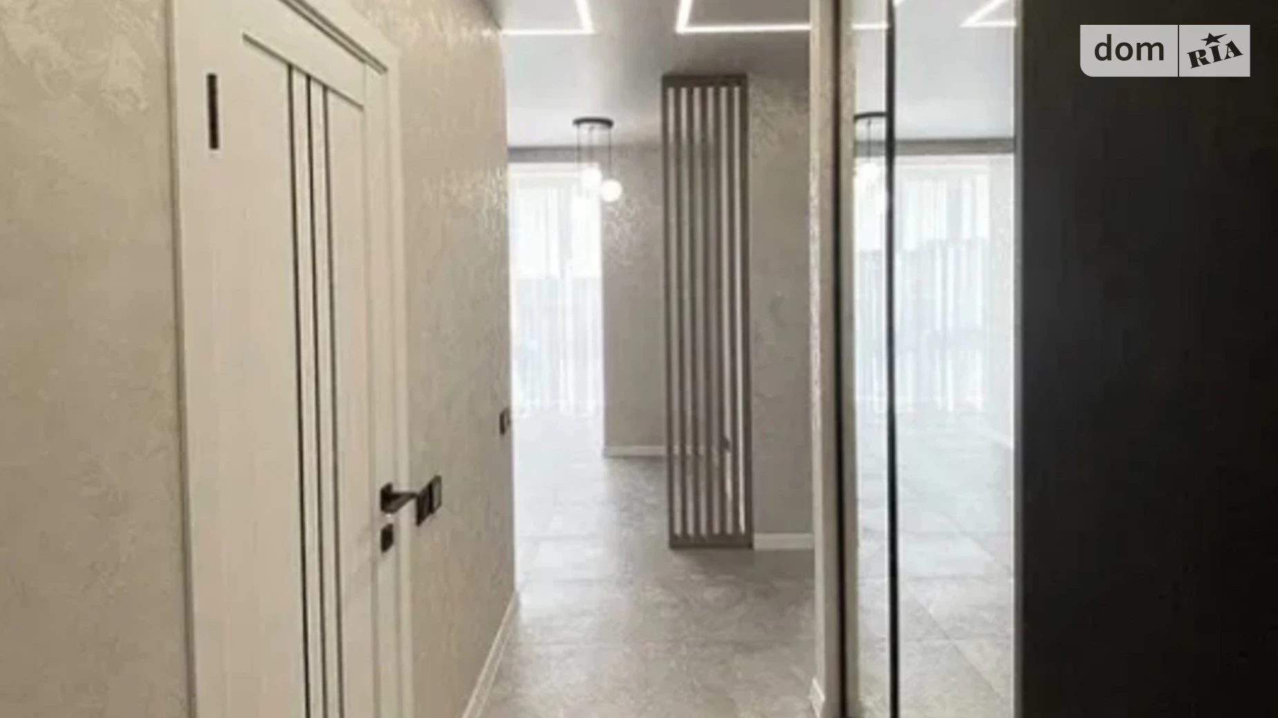 Продается 2-комнатная квартира 50 кв. м в Черкассах, ул. Добровольческих Батальонов, 203/3 - фото 3