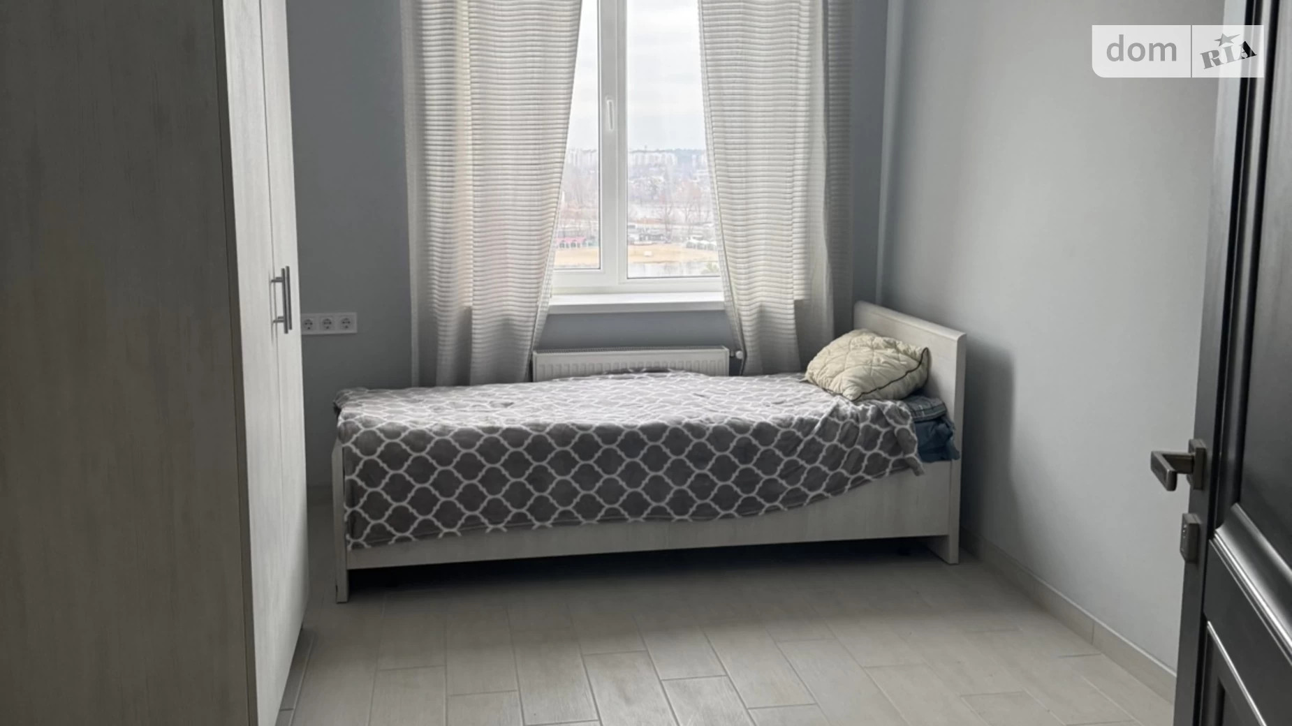 Продается 3-комнатная квартира 77 кв. м в Ирпене, ул. Полтавская, 73 - фото 2