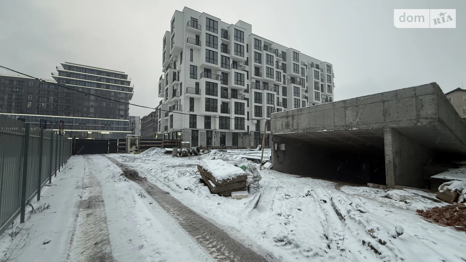 Продается 2-комнатная квартира 51 кв. м в Ужгороде, цена: 52999 $ - фото 3