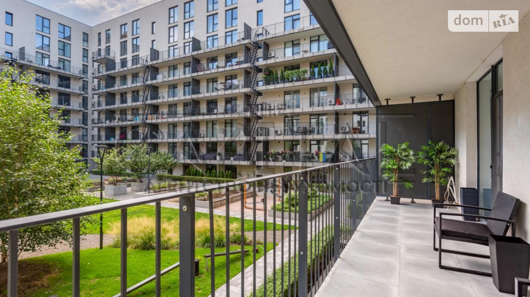 Продается 2-комнатная квартира 70.9 кв. м в Киеве, ул. Набережно-Рыбальская дорога, 9 - фото 3