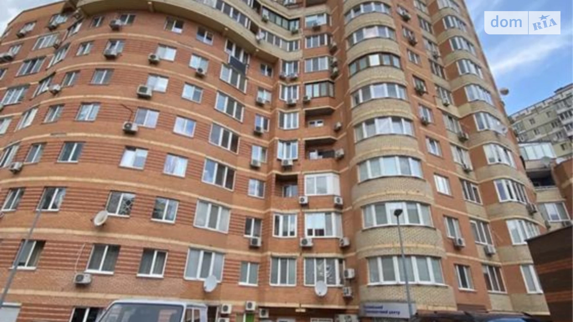 Продається 1-кімнатна квартира 61 кв. м у Києві, вул. Срібнокільська, 12 - фото 2