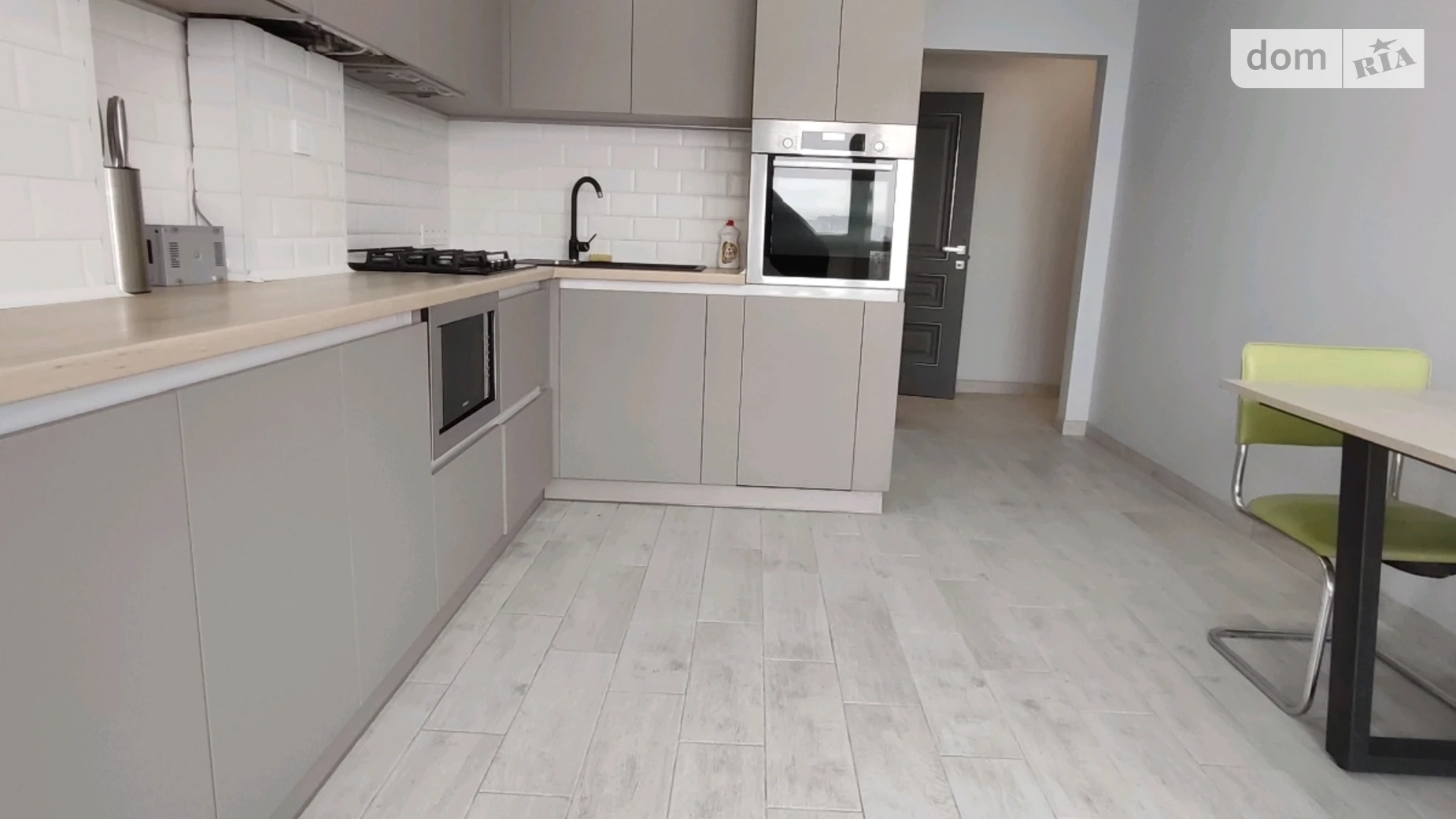 Продается 3-комнатная квартира 77 кв. м в Ирпене, ул. Полтавская, 73 - фото 3